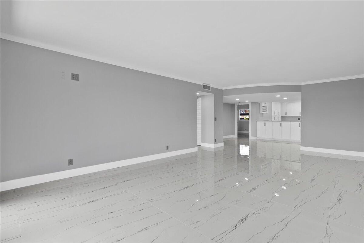 LAKE HARBOR COVE CONDO - Residential