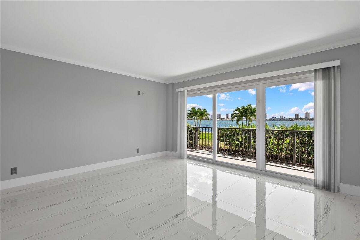 LAKE HARBOR COVE CONDO - Residential