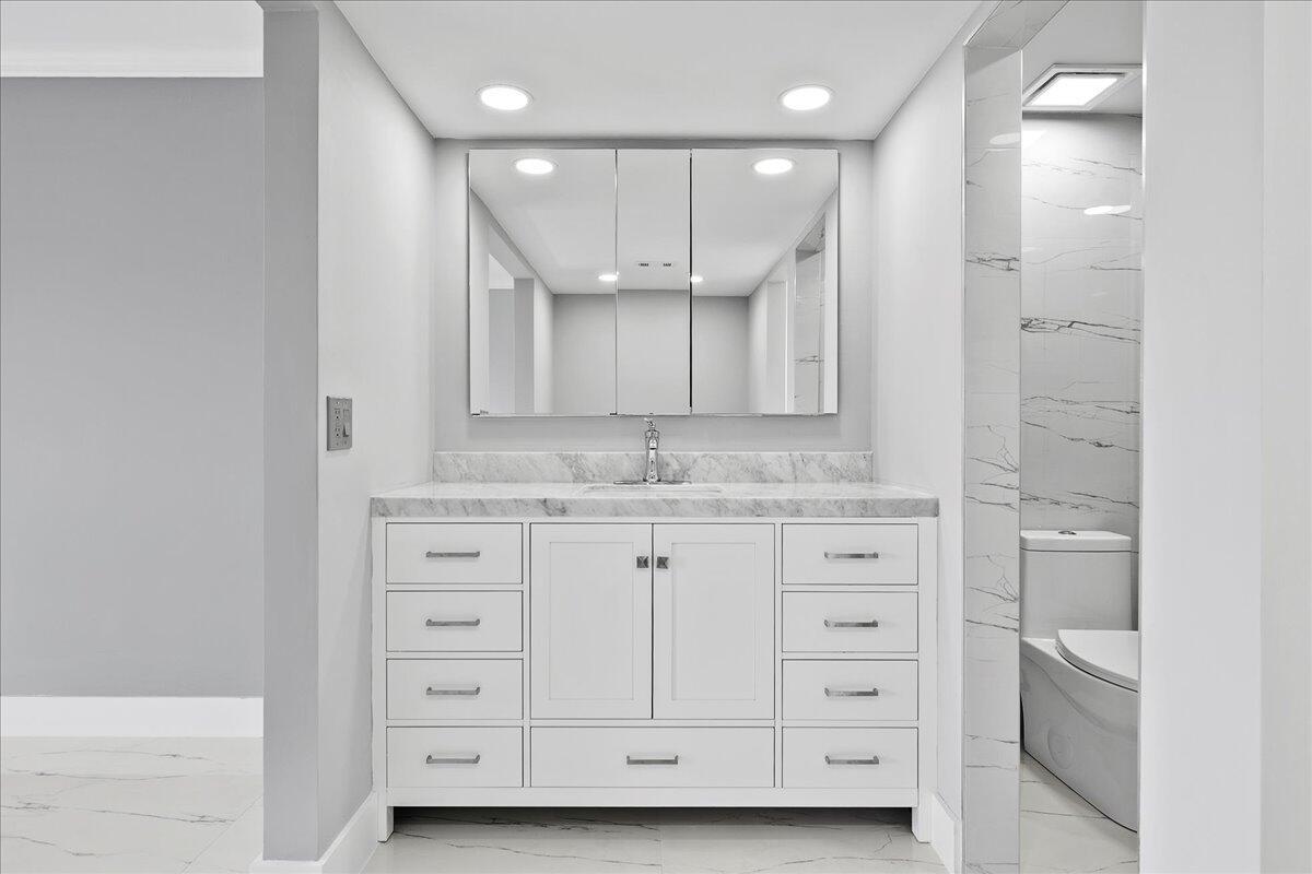 LAKE HARBOR COVE CONDO - Residential