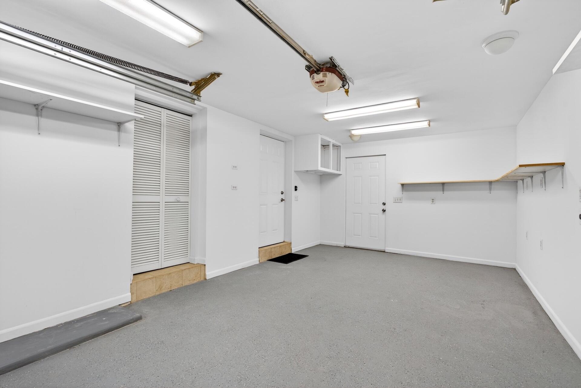 BOULEVARD ESTATES AMEN - Residential