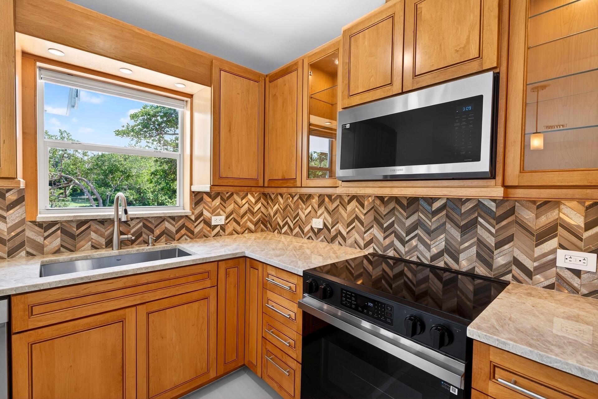 BOULEVARD ESTATES AMEN - Residential