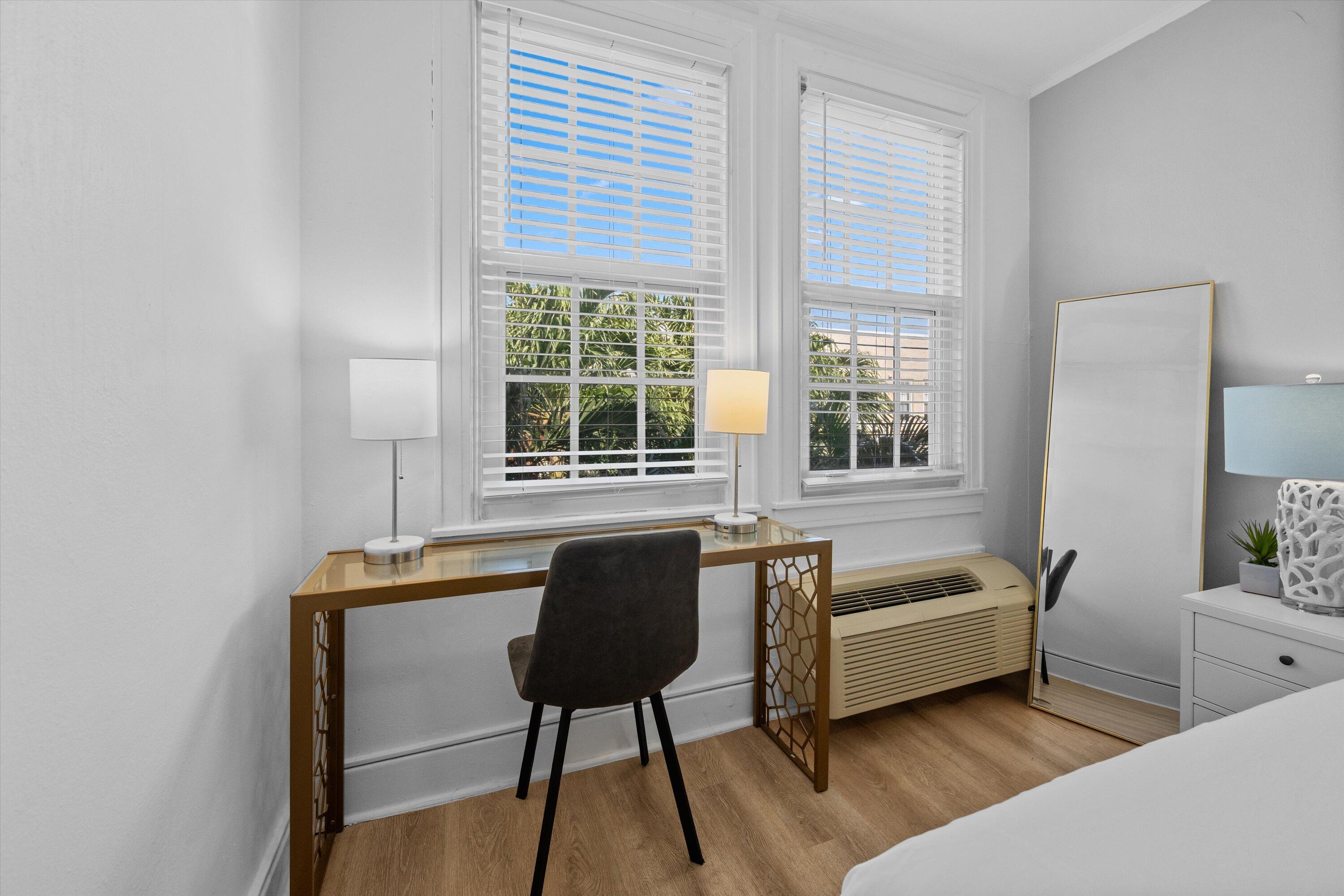 PALM BEACH HOTEL CONDO - Residential