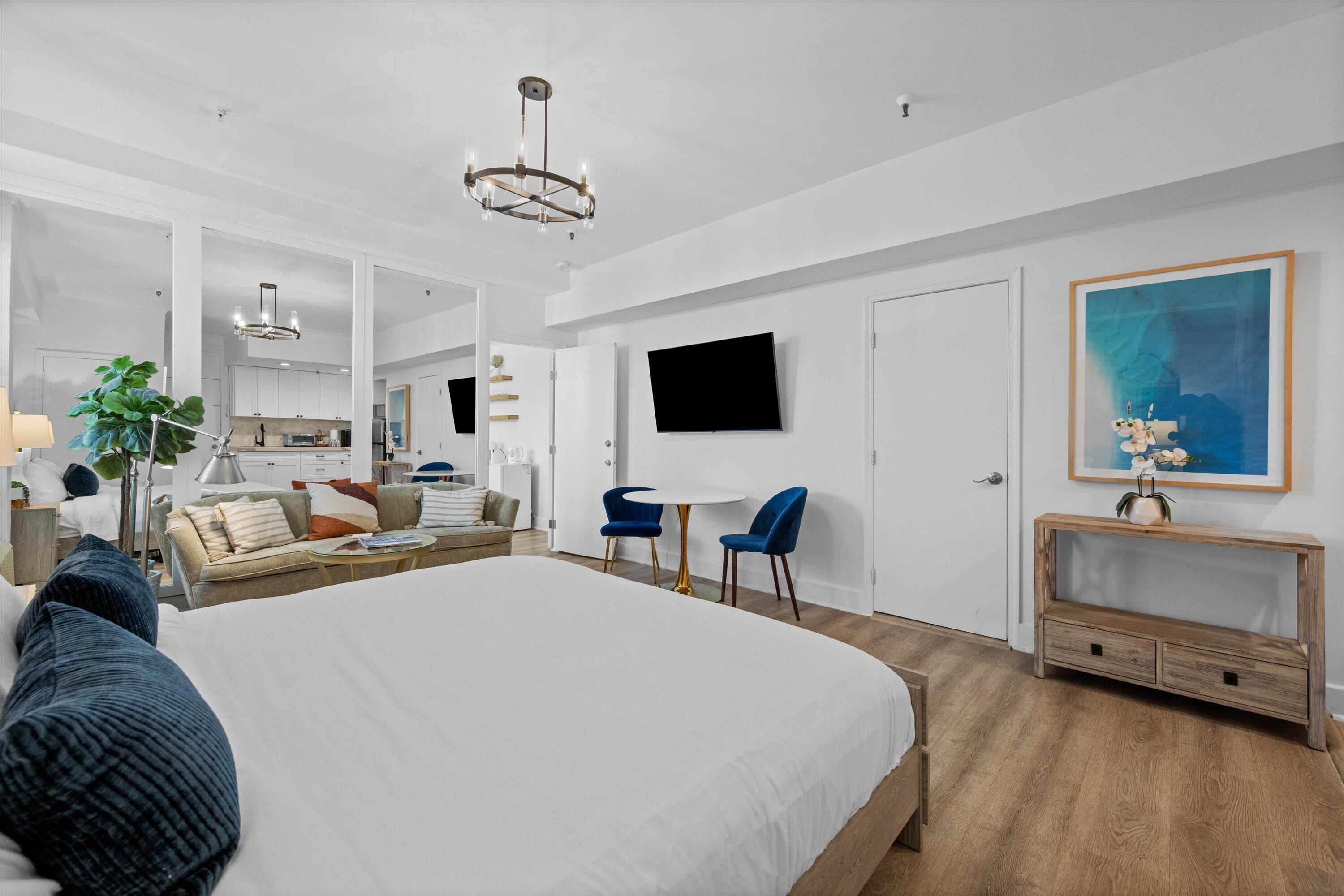 235 Sunrise Avenue 3032 & 3102