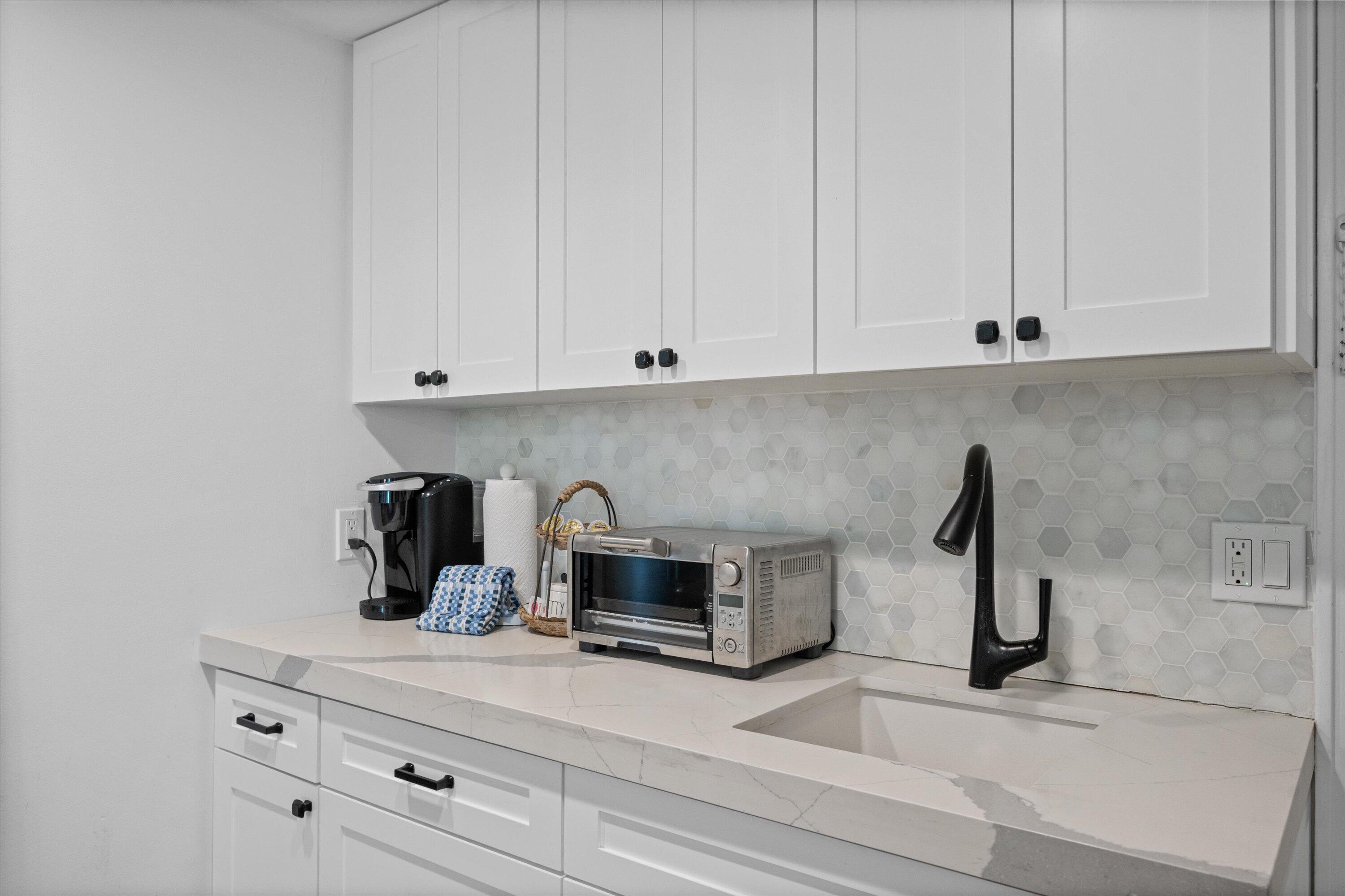 PALM BEACH HOTEL CONDO - Residential