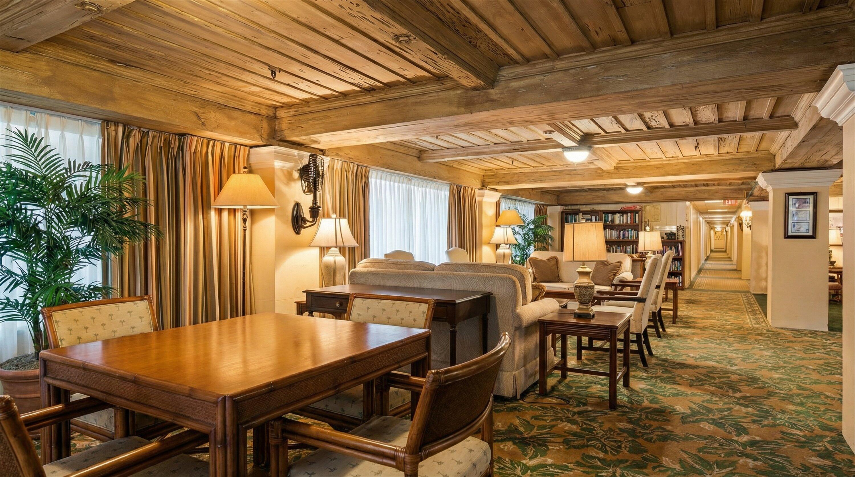 PALM BEACH HOTEL CONDO - Residential