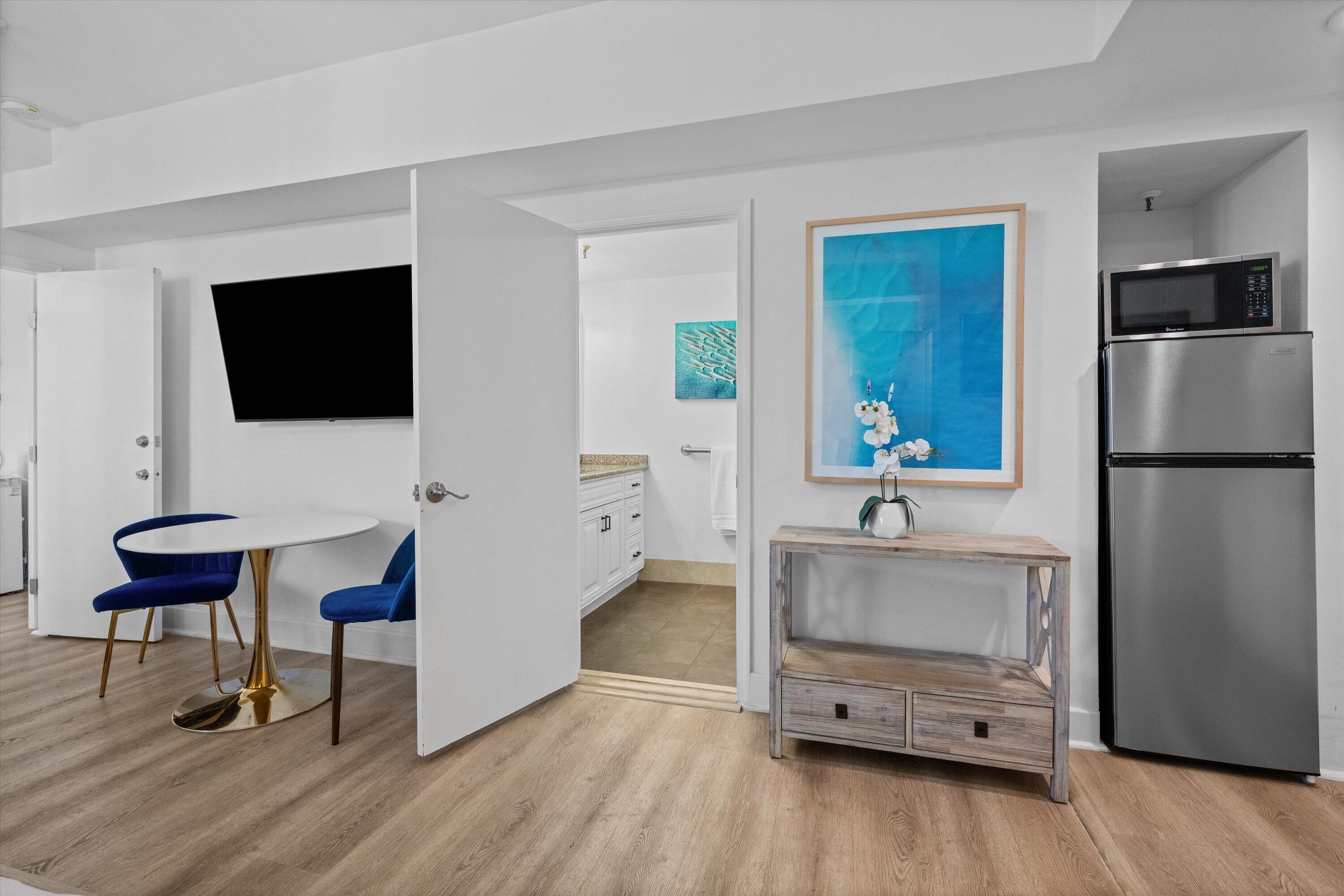 PALM BEACH HOTEL CONDO - Residential