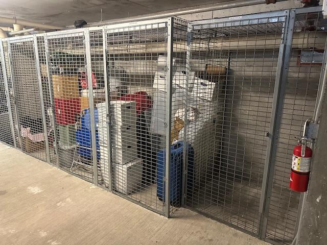 SLADE CONDO - Residential