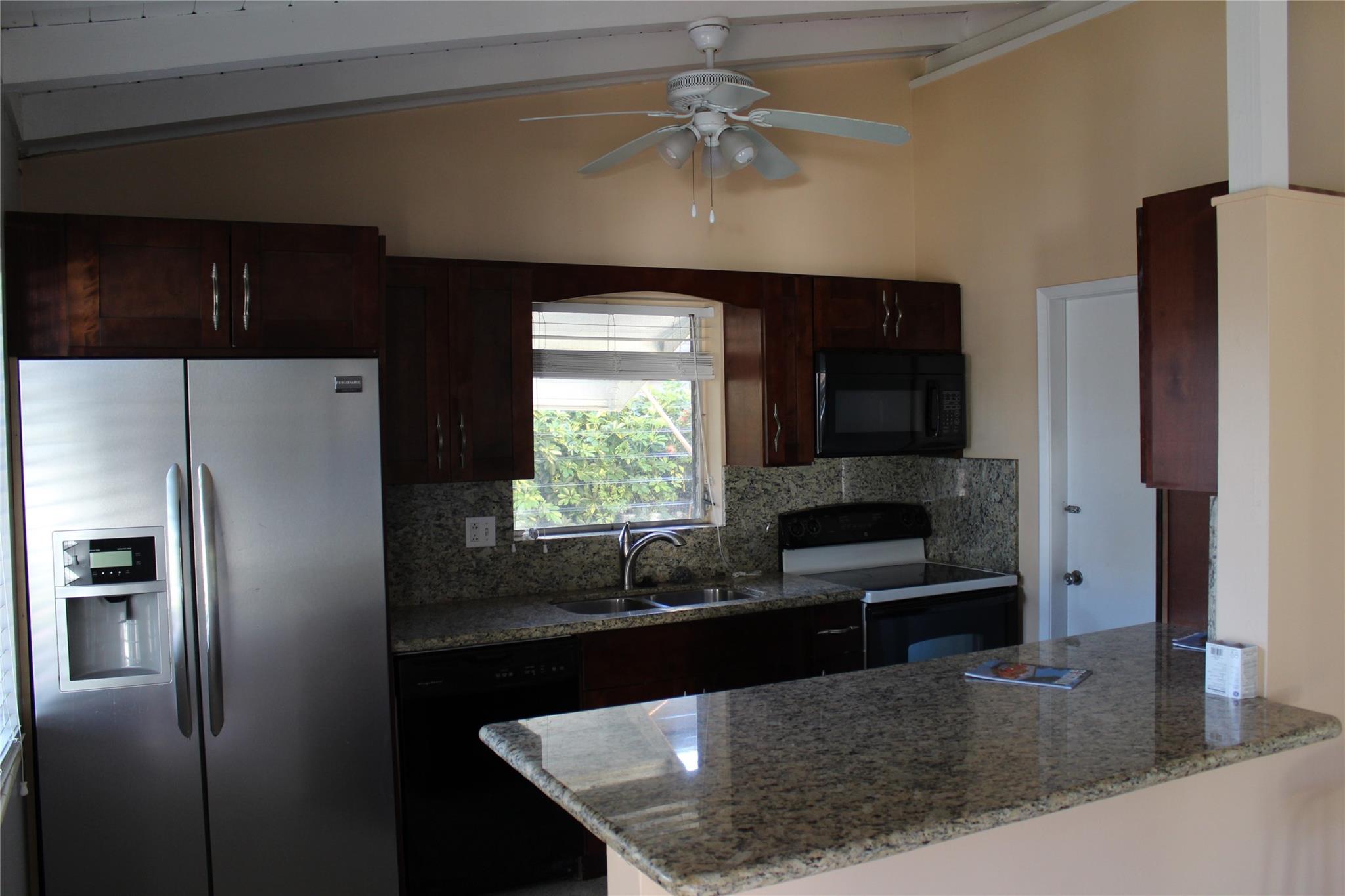 Gill Isles 44-13 B - Residential Lease