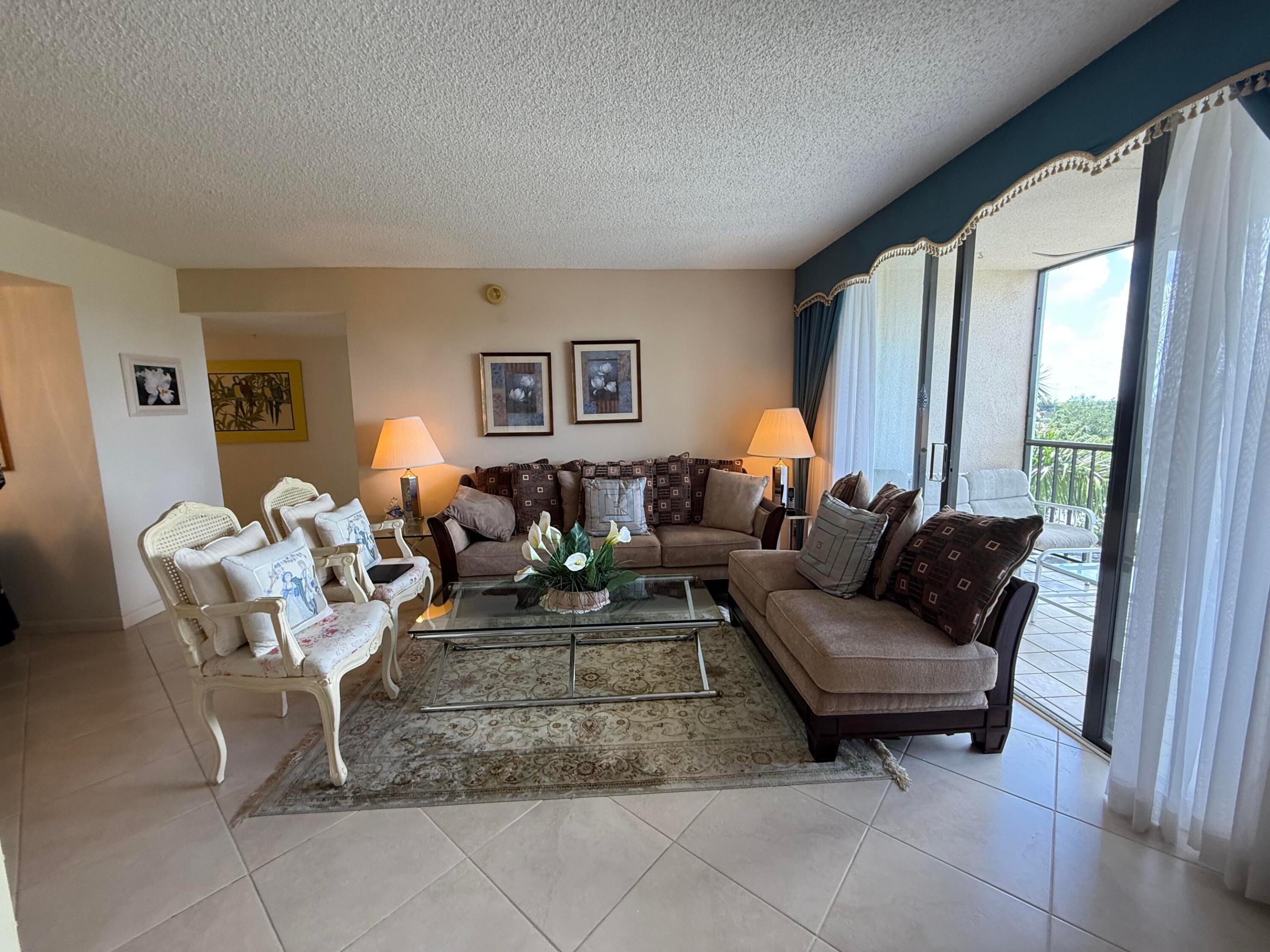 LAKEWOOD MIDRISE CONDO - Residential Lease
