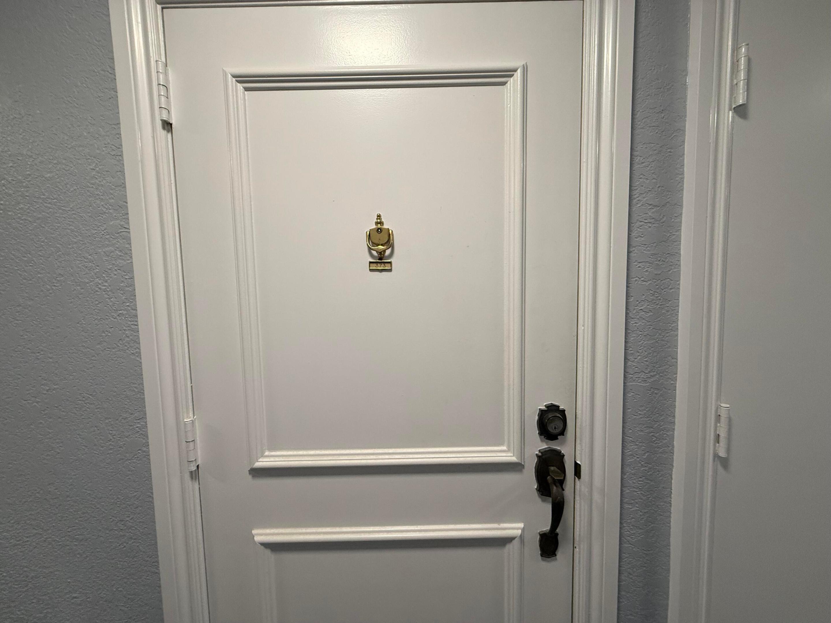 LAKEWOOD MIDRISE CONDO - Residential Lease