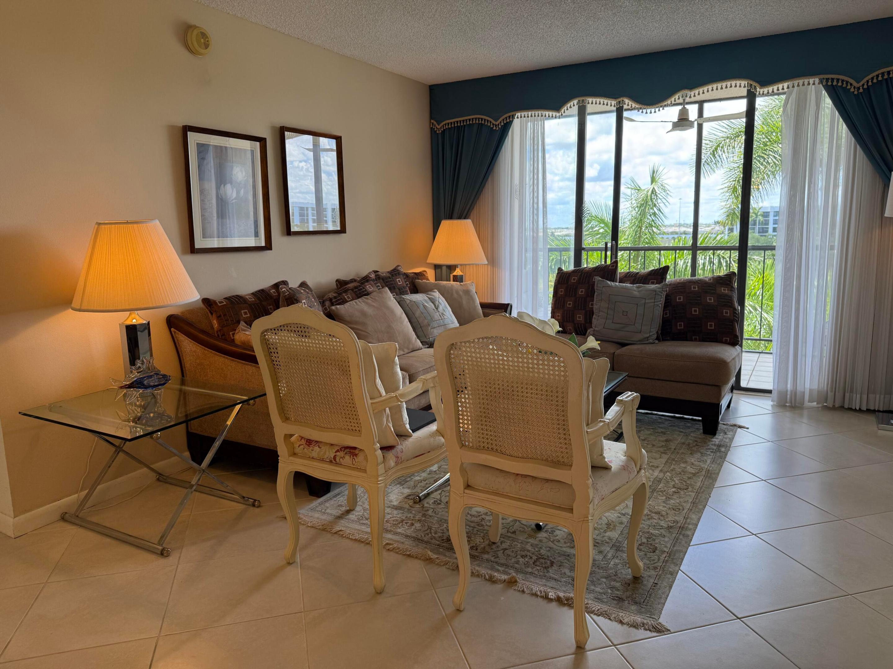 LAKEWOOD MIDRISE CONDO - Residential Lease