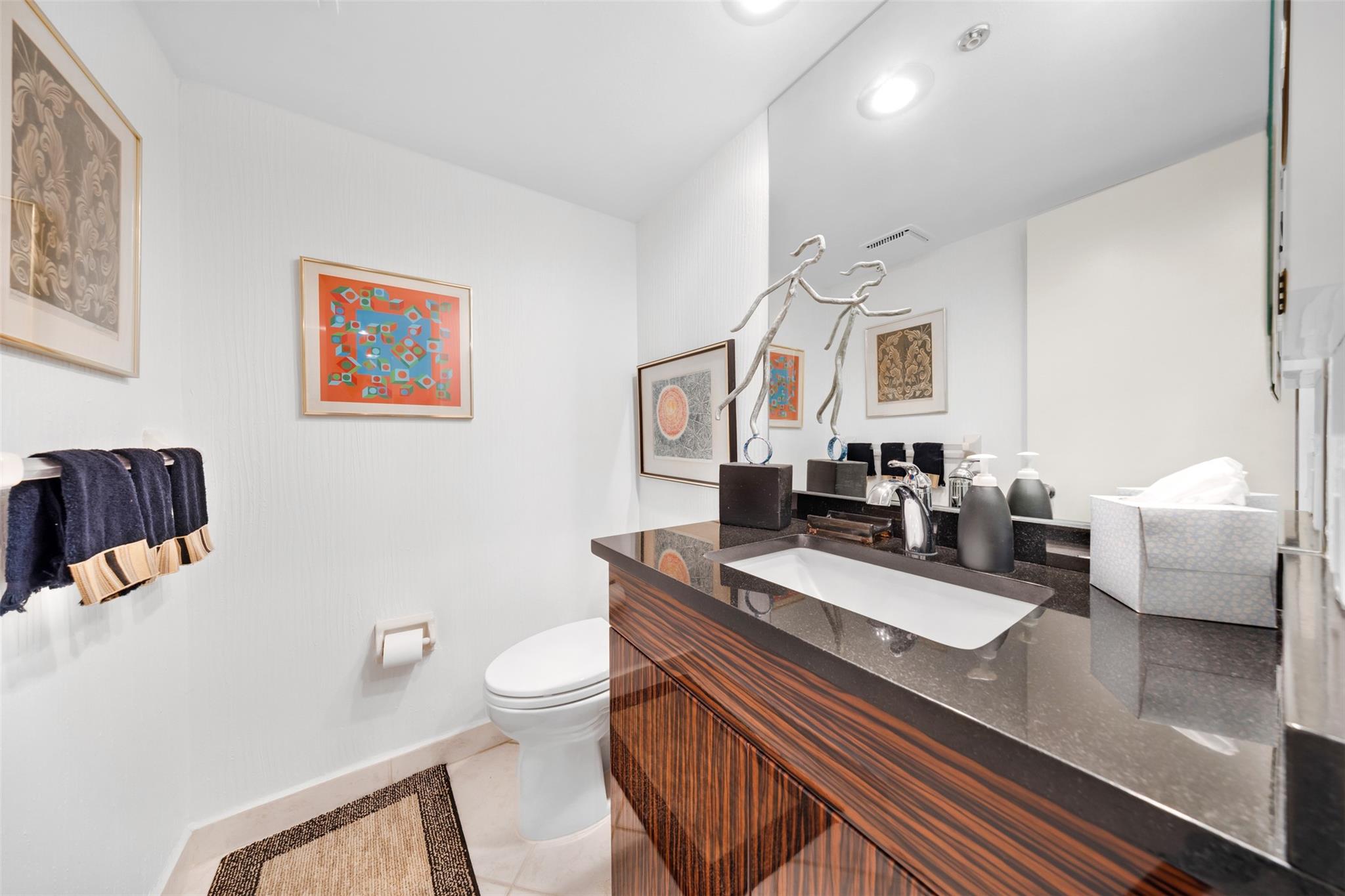 OAKS WAY - Residential