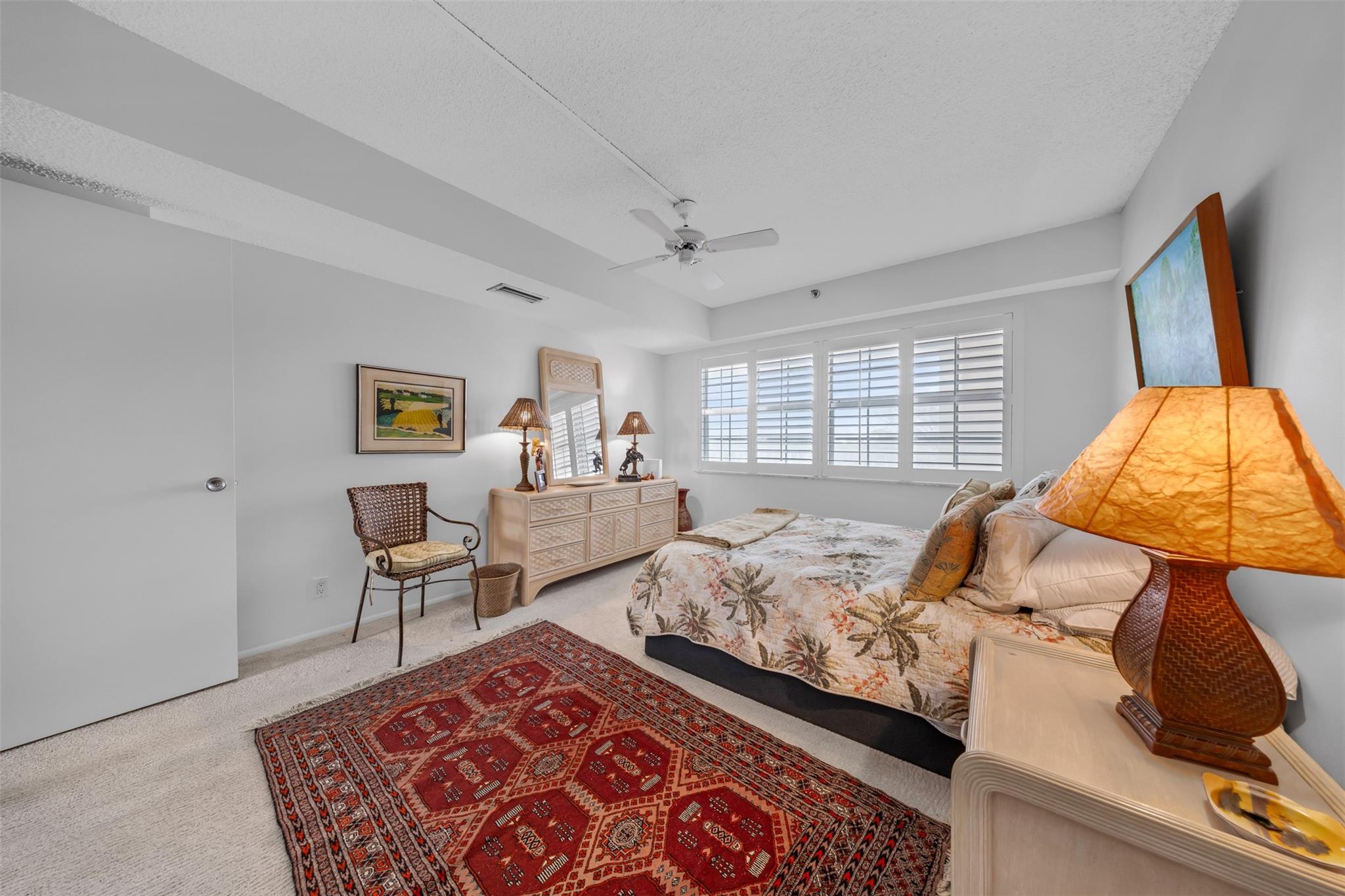 OAKS WAY - Residential