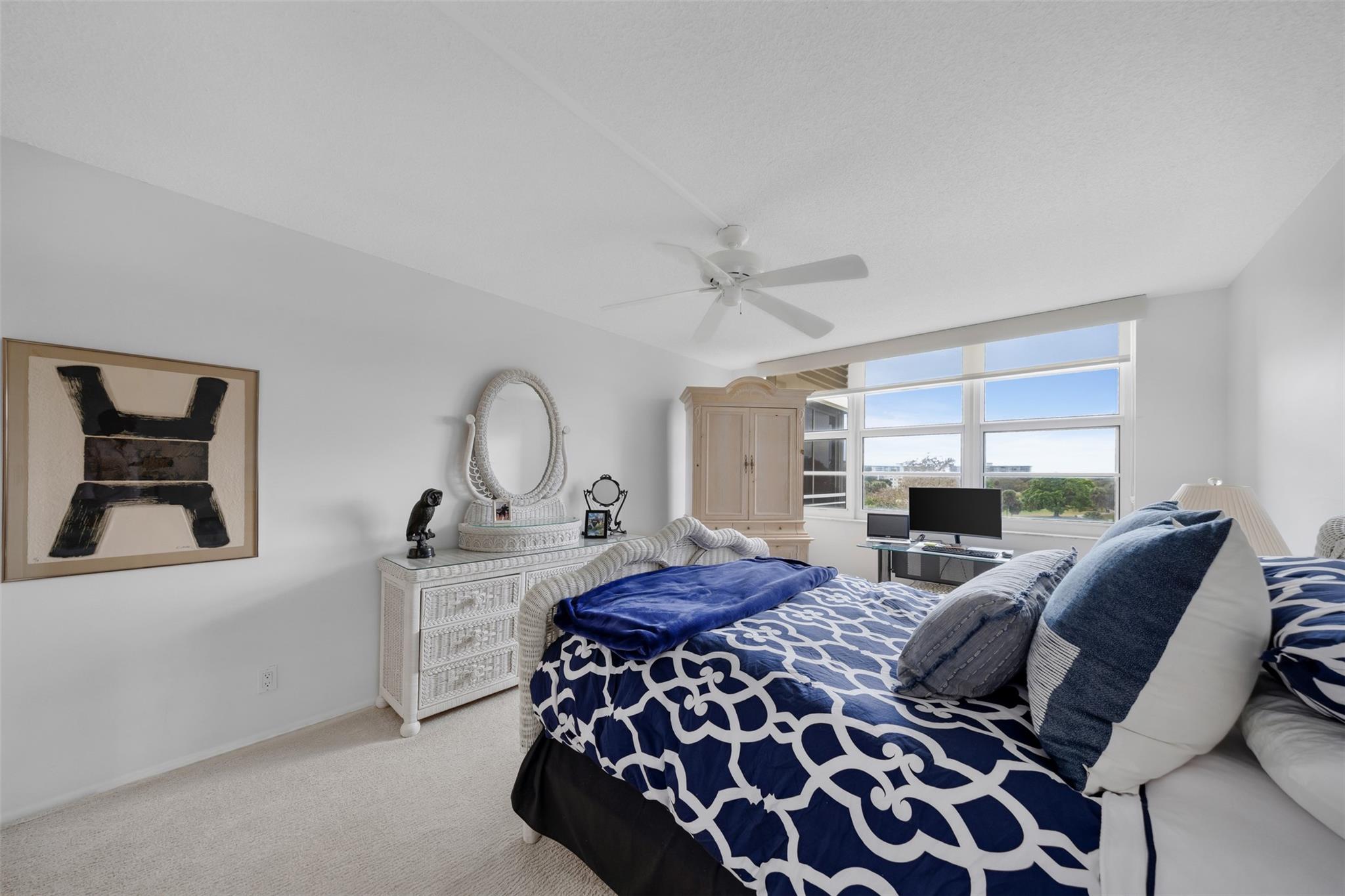 OAKS WAY - Residential