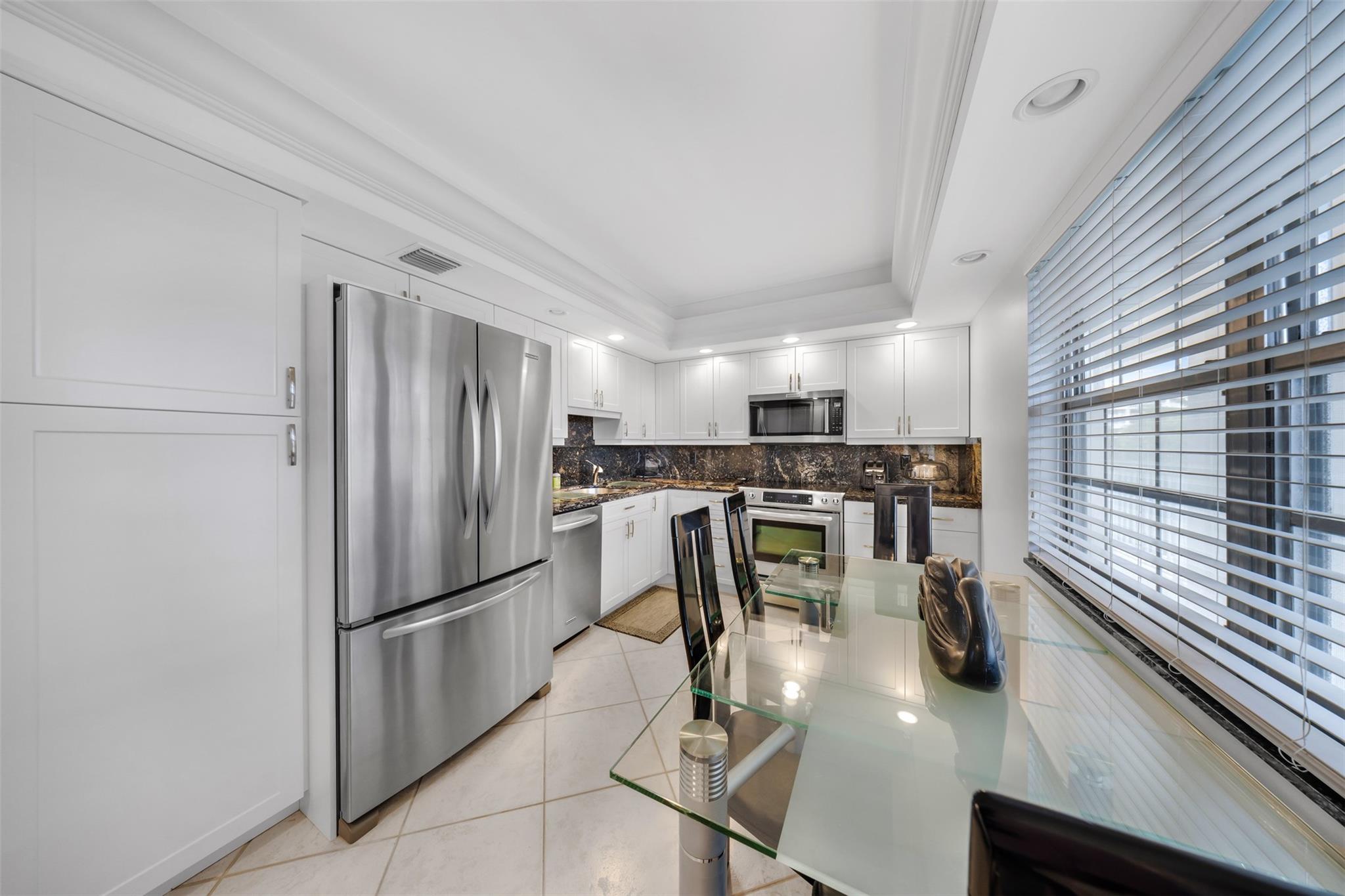 OAKS WAY - Residential