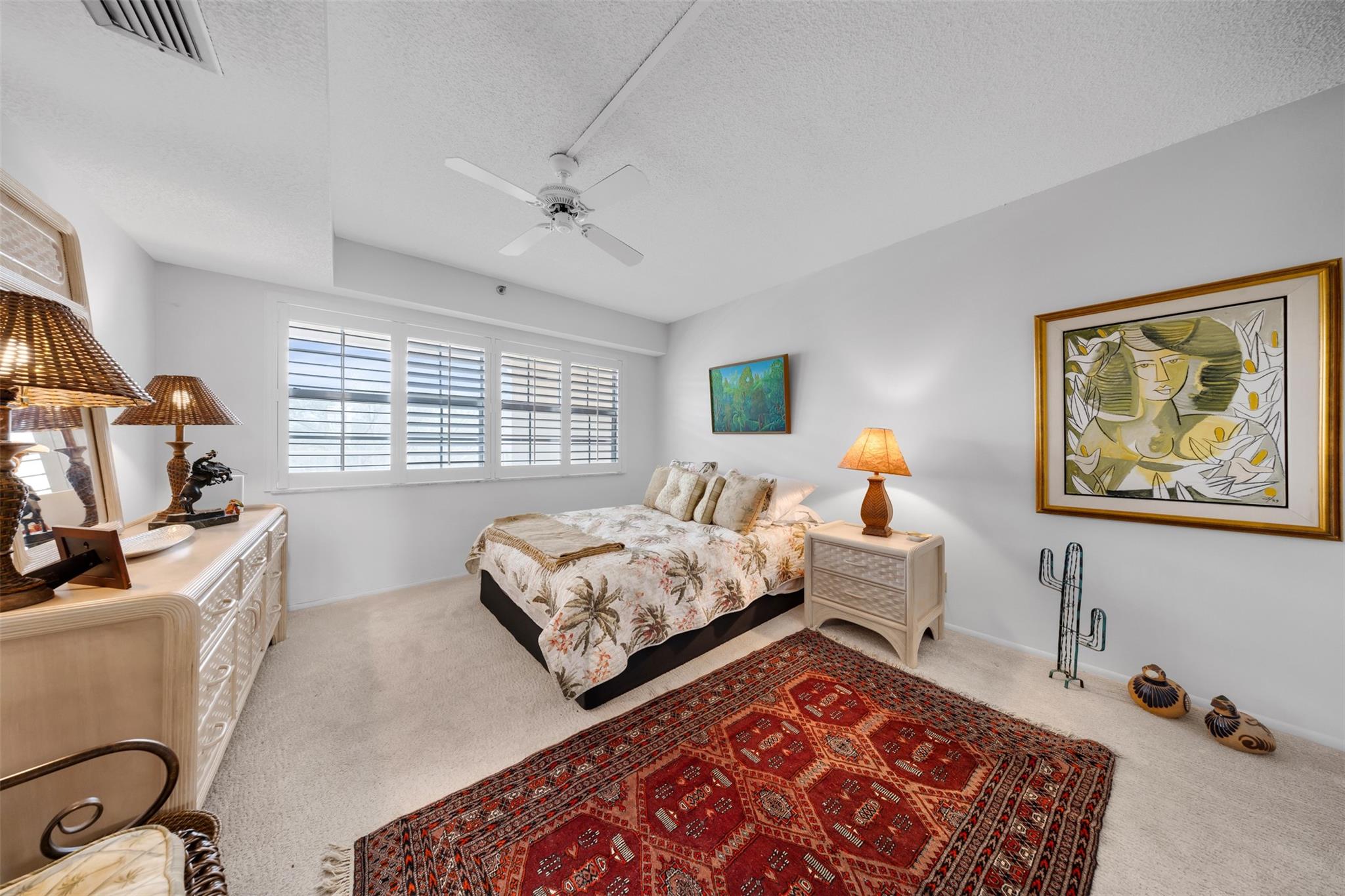 OAKS WAY - Residential