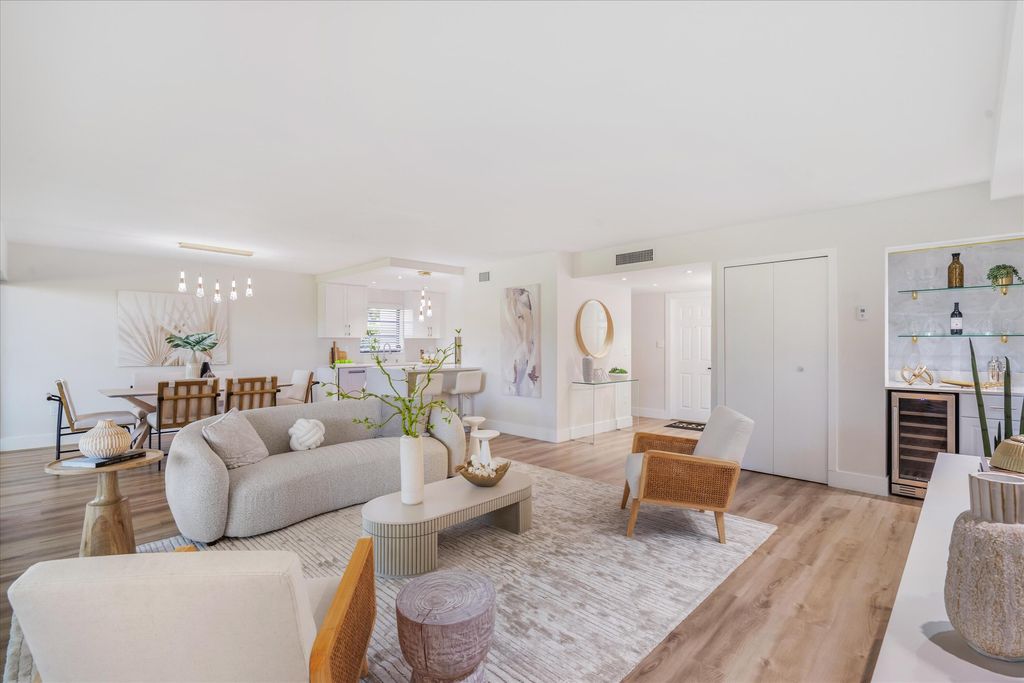 Photo of 6800 Willow Wood Drive #907, Boca Raton, FL 33434 (MLS # R11036932)