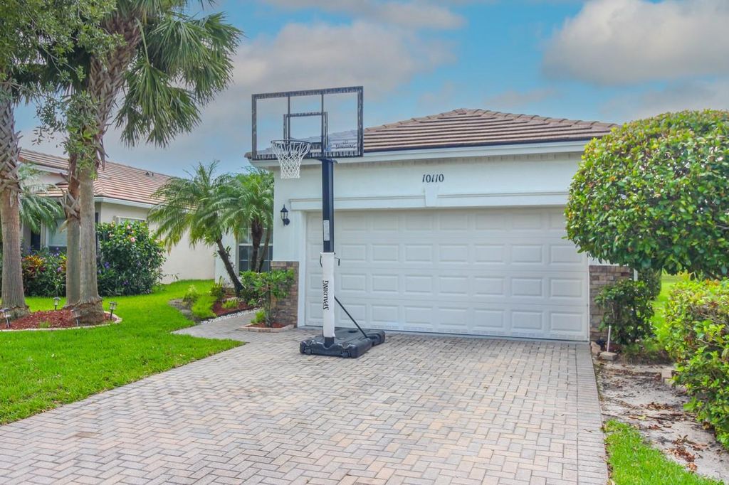 Photo of 10110 SW Chadwick Drive, Port Saint Lucie, FL 34987 (MLS # F10515078)