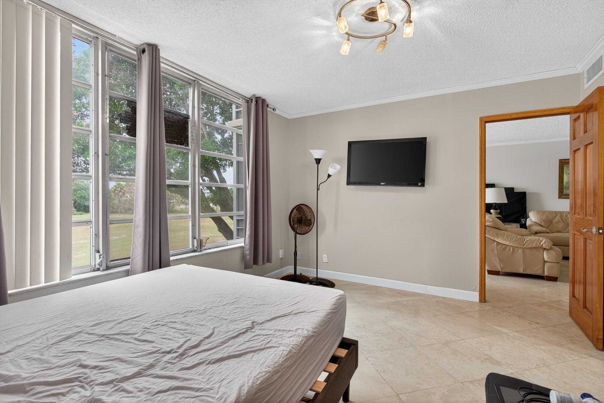 No 20 Palm-Aire Country C - Residential Lease