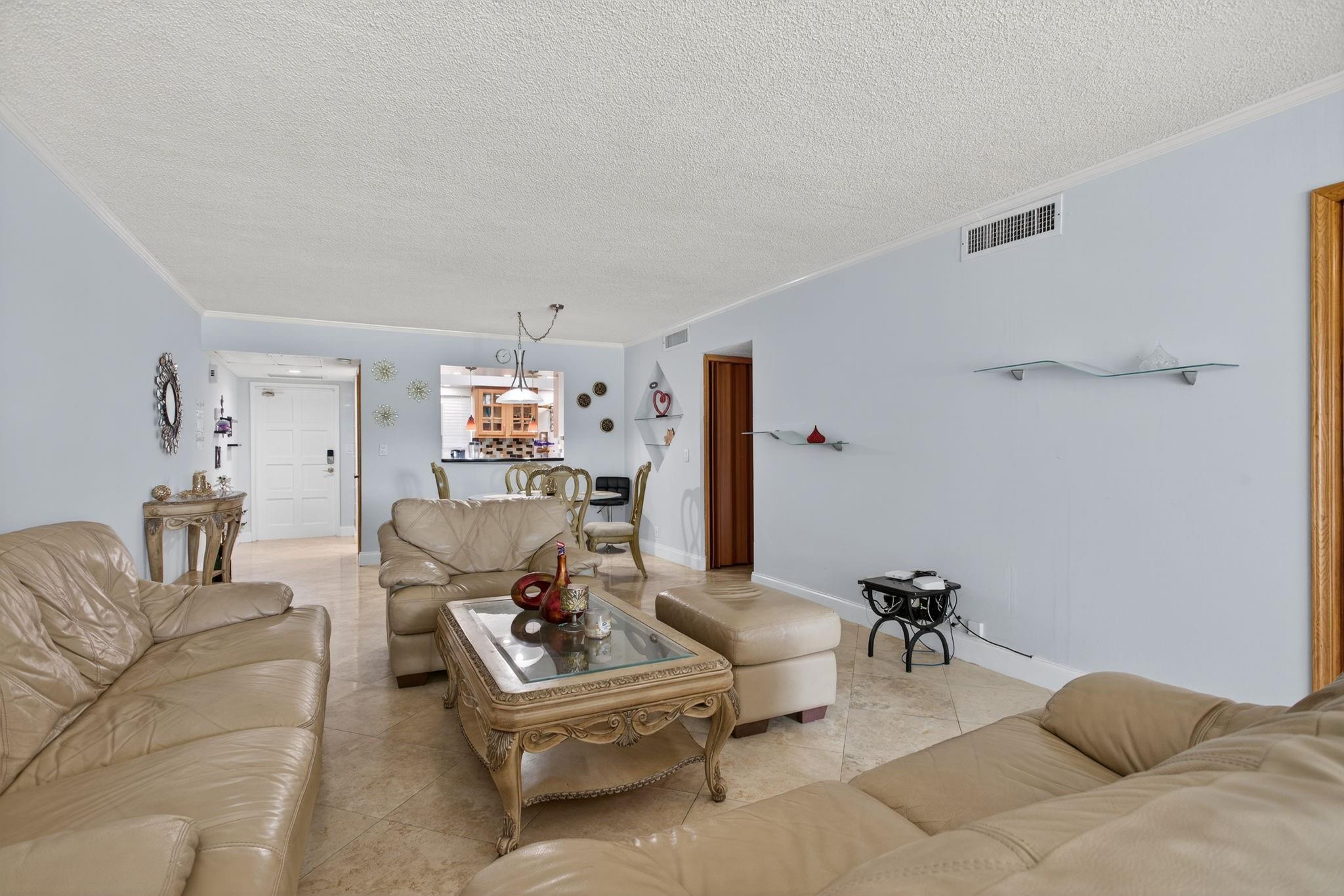 No 20 Palm-Aire Country C - Residential Lease