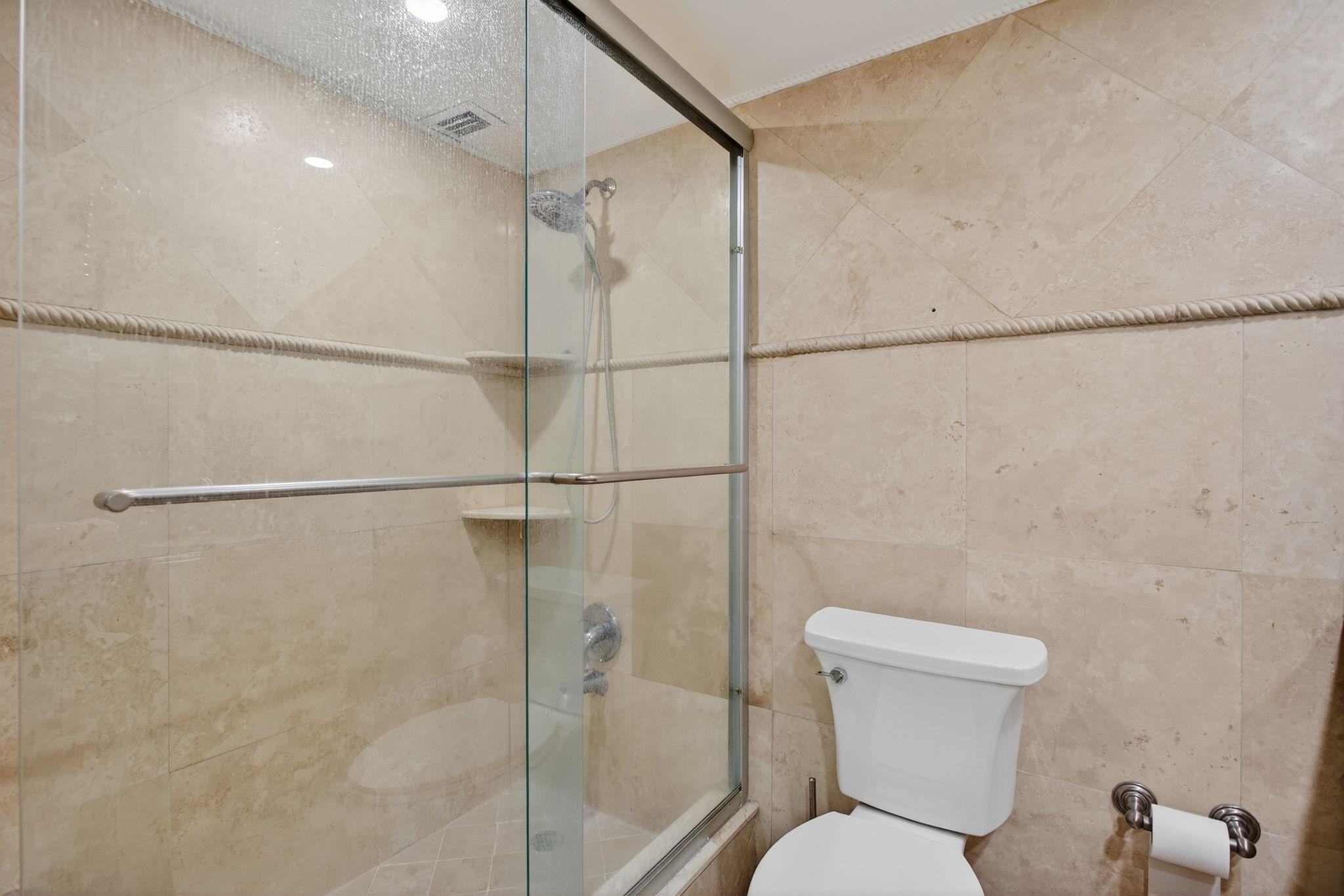 No 20 Palm-Aire Country C - Residential Lease