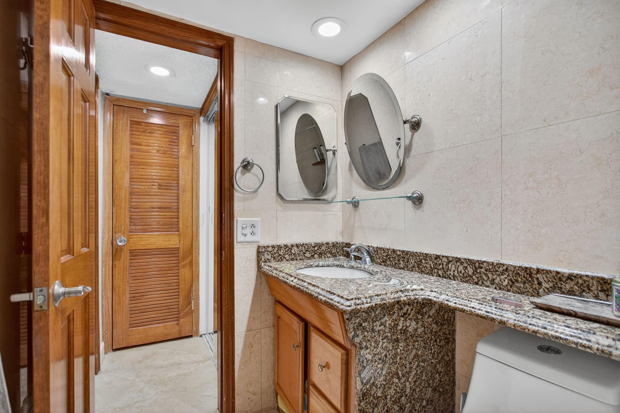 No 20 Palm-Aire Country C - Residential Lease