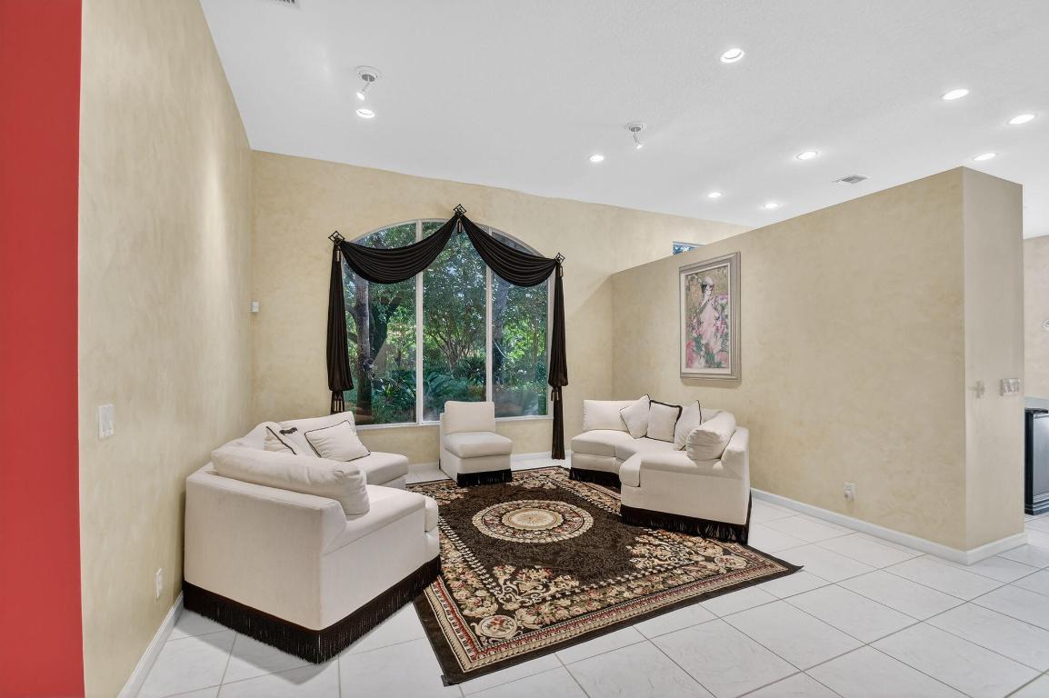 WYCLIFFE TR N - Residential