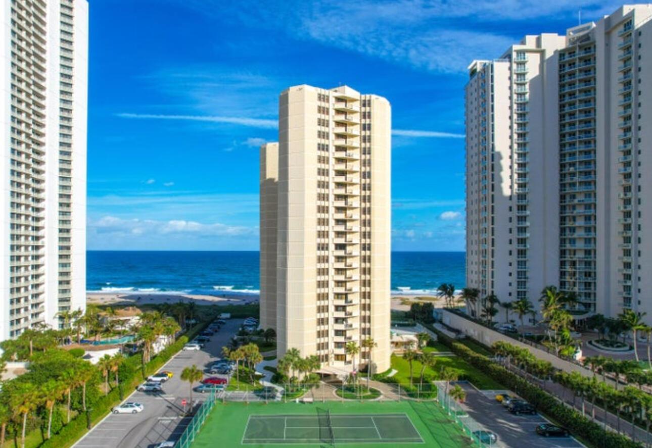 Beach Lover's Paradise! Beautiful turnkey condo in Phoenix Towers with beautiful intracoastal and sunset views. This light and bright condo has been completely renovated and is fully furnished with every amenity for maximum comfort. Conveniently located to shopping, dining, entertainment and everything the Palm Beaches has to offer. The building amenities include a sparkling pool, gym, grill area, tennis/pickleball courts, clubhouse and private beach access. **Complimentary beach chair membership with the rental.THIS CONDO IS RENTED JAN - APR 2026. SEASONAL IS AVAILABLE FOR $5500 PER MONTH. ONE MONTH MINIMUM. OFF SEASON AVAILABLE FOR $4500 PER MONTH.