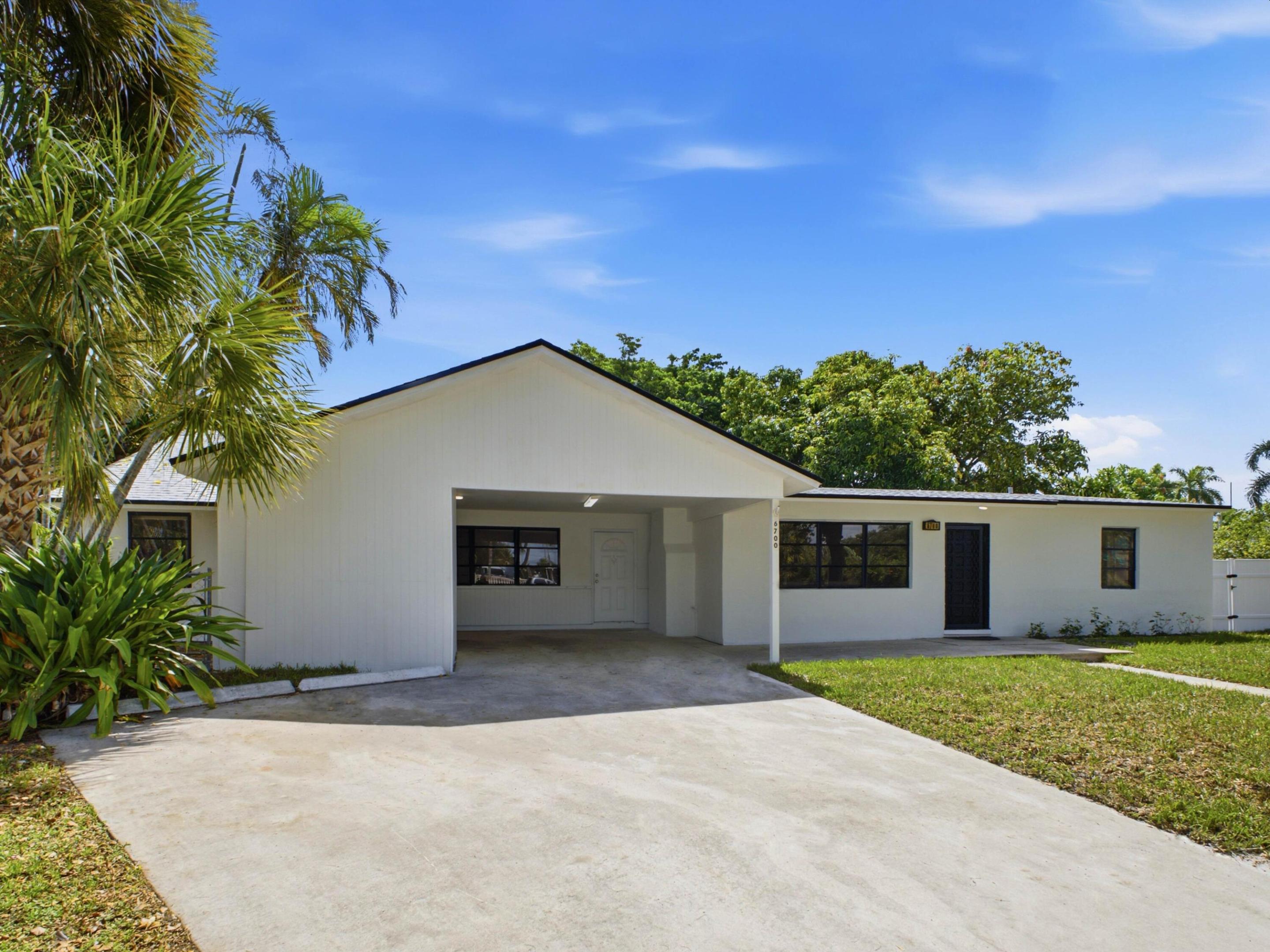 6700 Forest Court