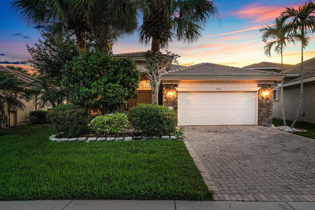Photo of 11178 Osprey Lake Lane, Palm Beach Gardens, FL 33412 (MLS # B26020617)
