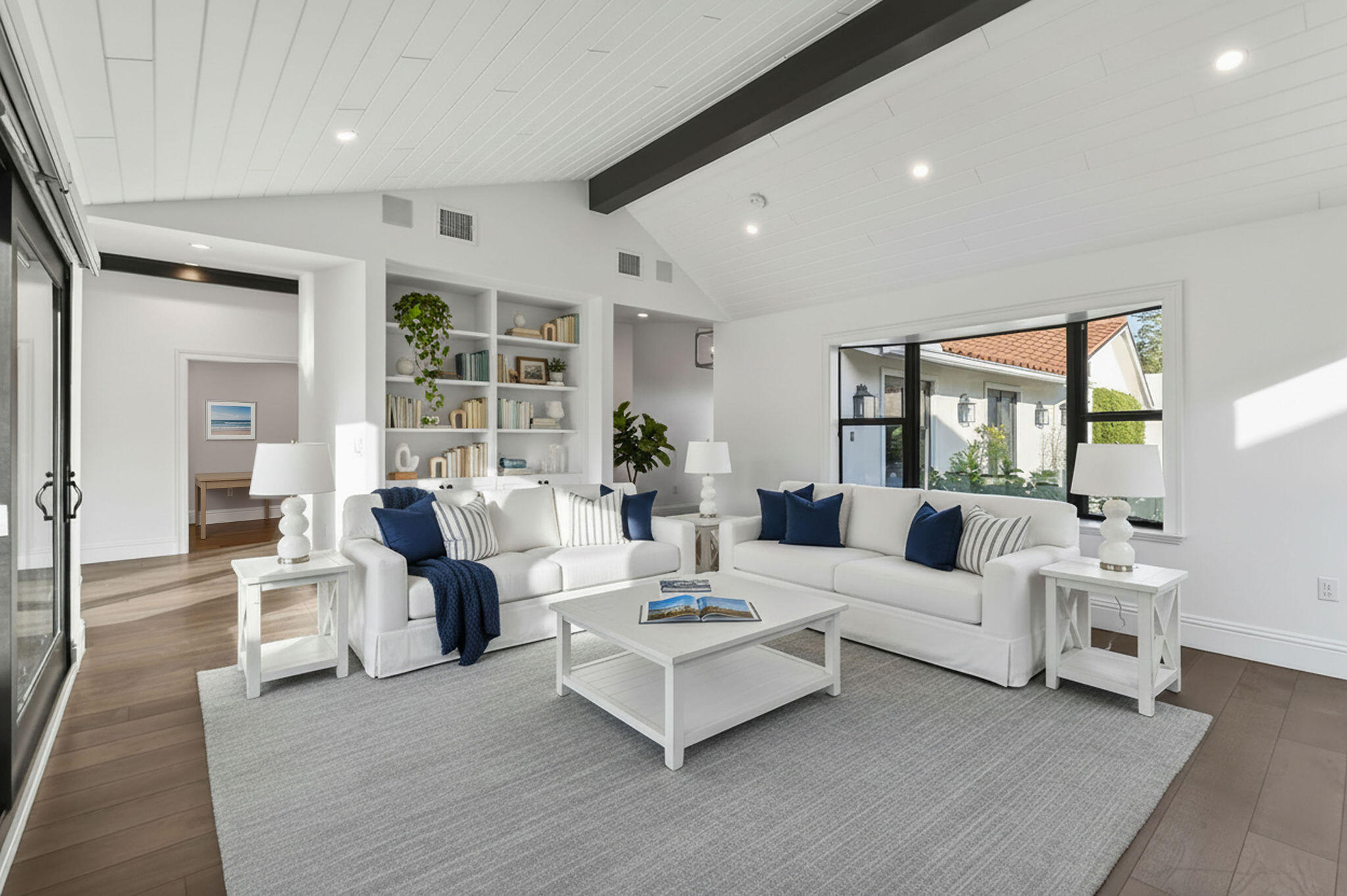 OCEAN WALK PLACE PH - Residential