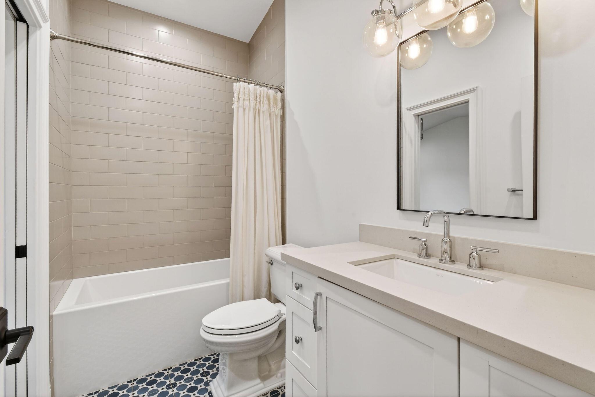 OCEAN WALK PLACE PH - Residential