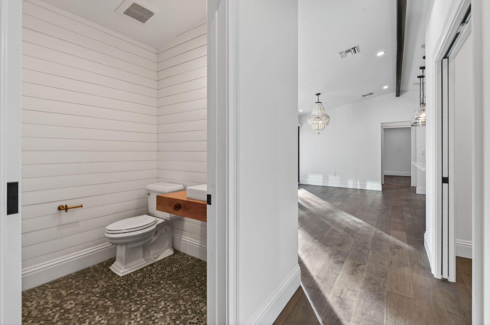 OCEAN WALK PLACE PH - Residential