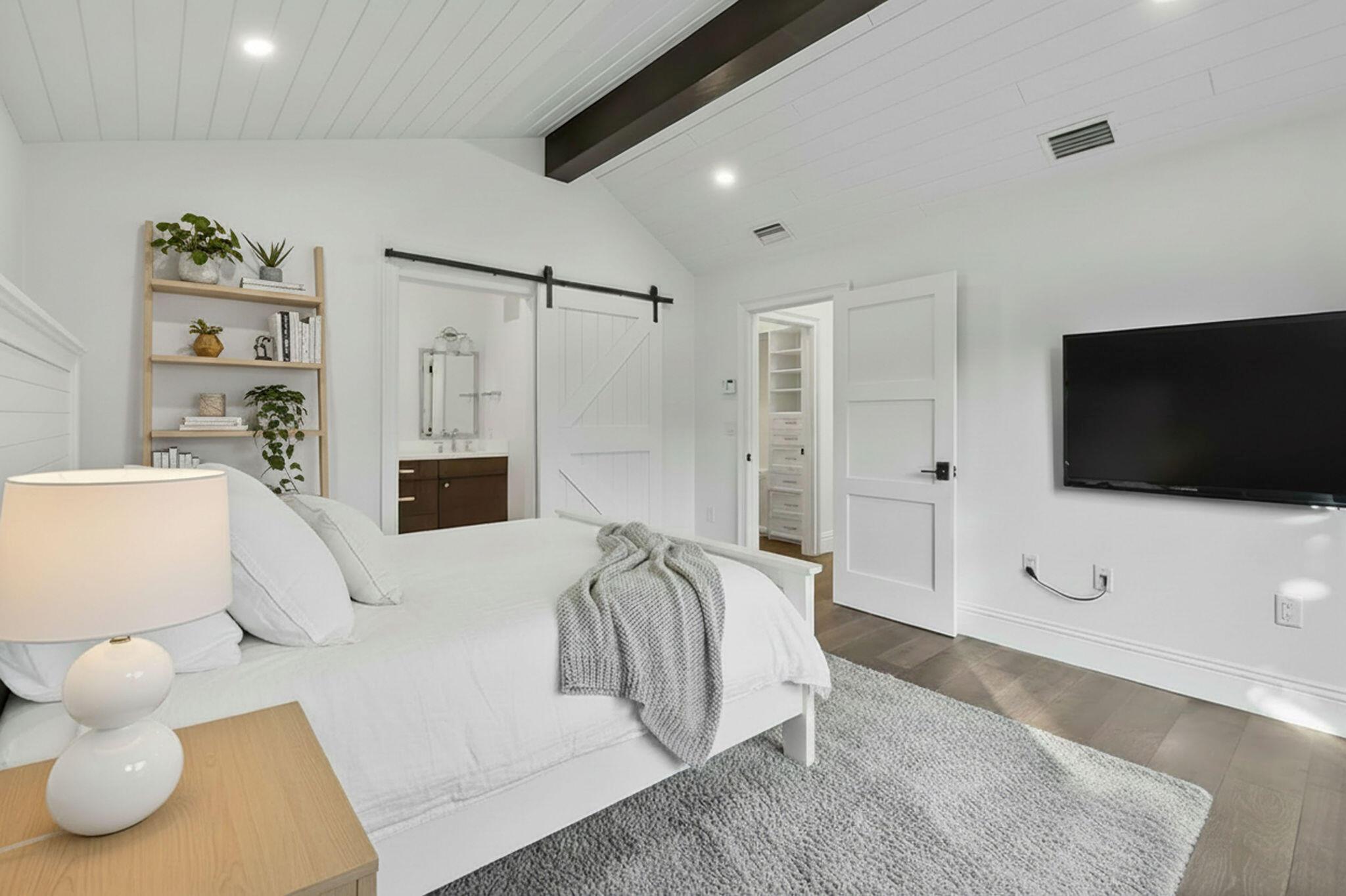 OCEAN WALK PLACE PH - Residential