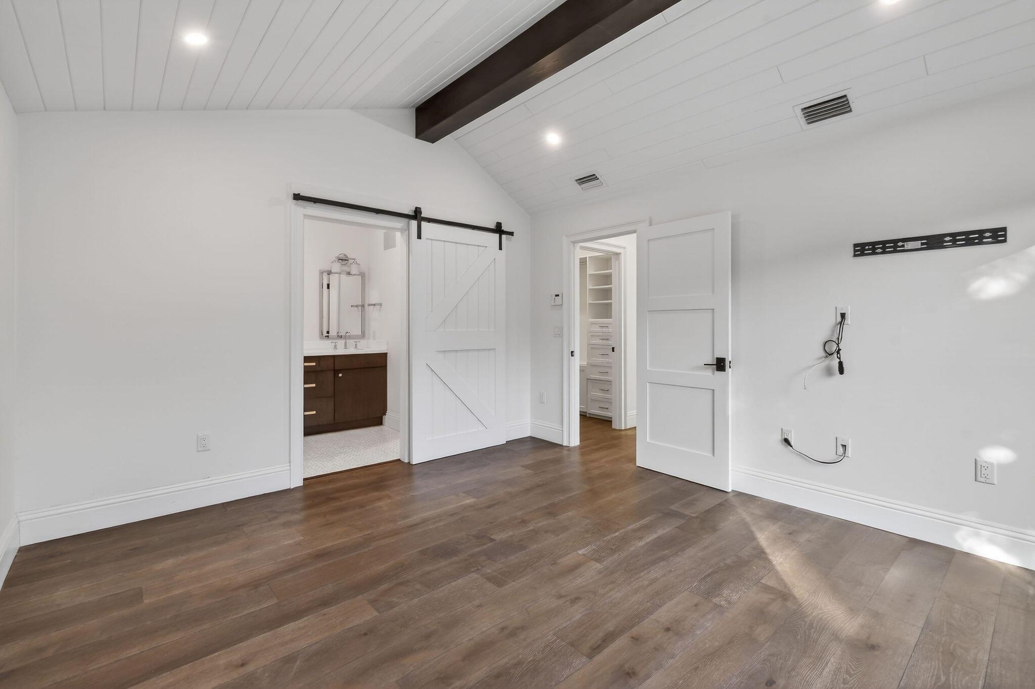 OCEAN WALK PLACE PH - Residential