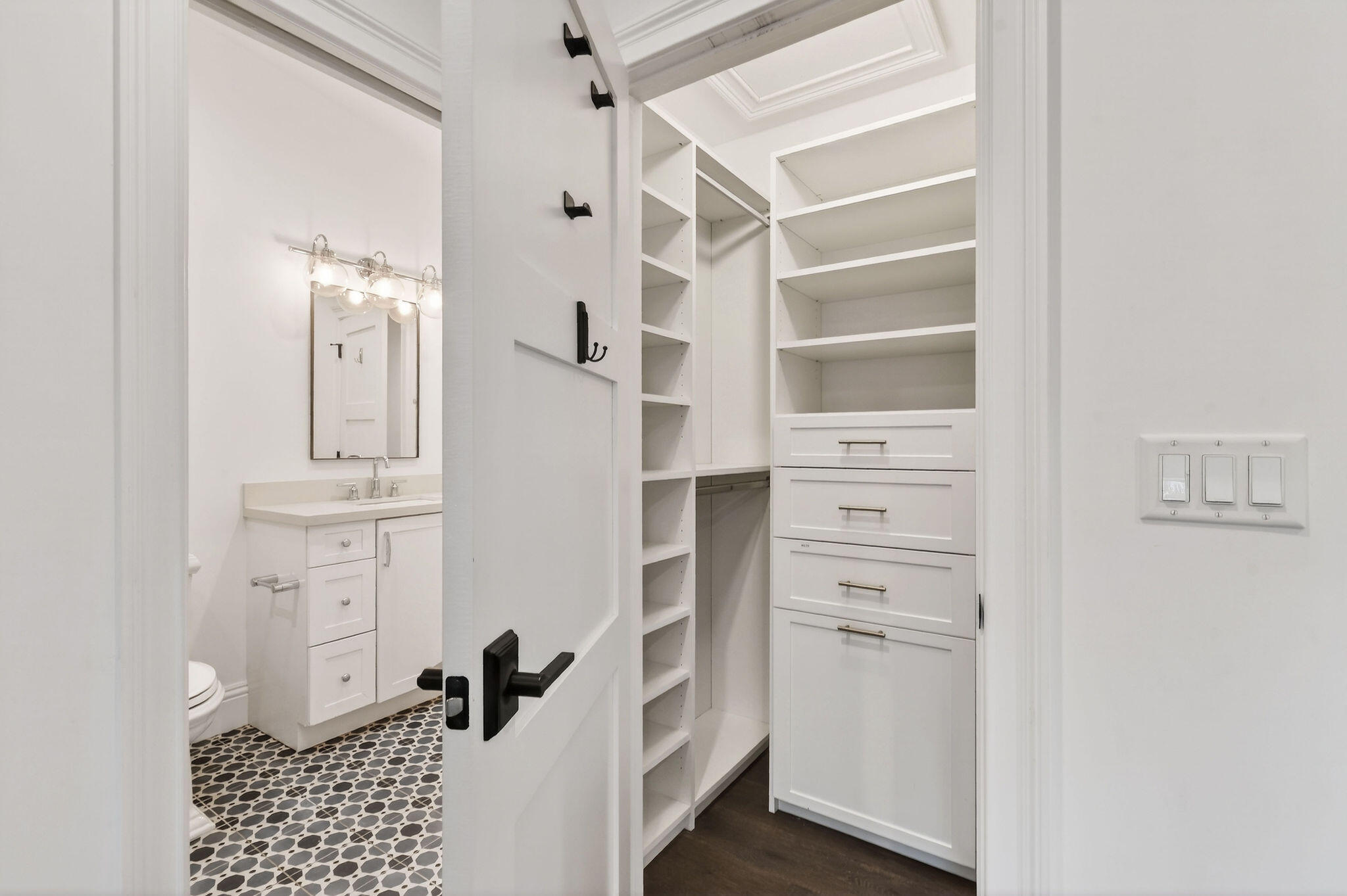 OCEAN WALK PLACE PH - Residential