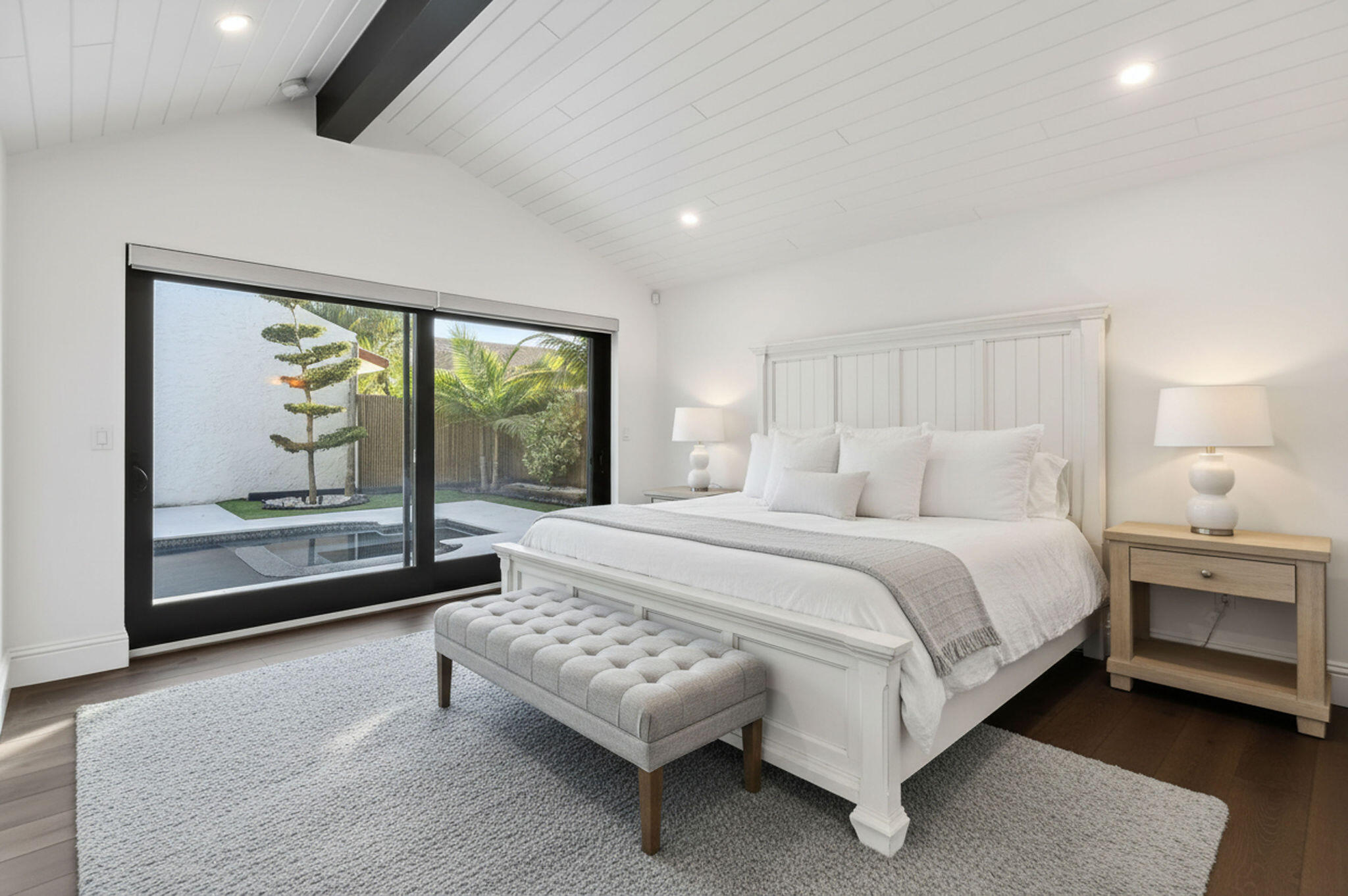 OCEAN WALK PLACE PH - Residential