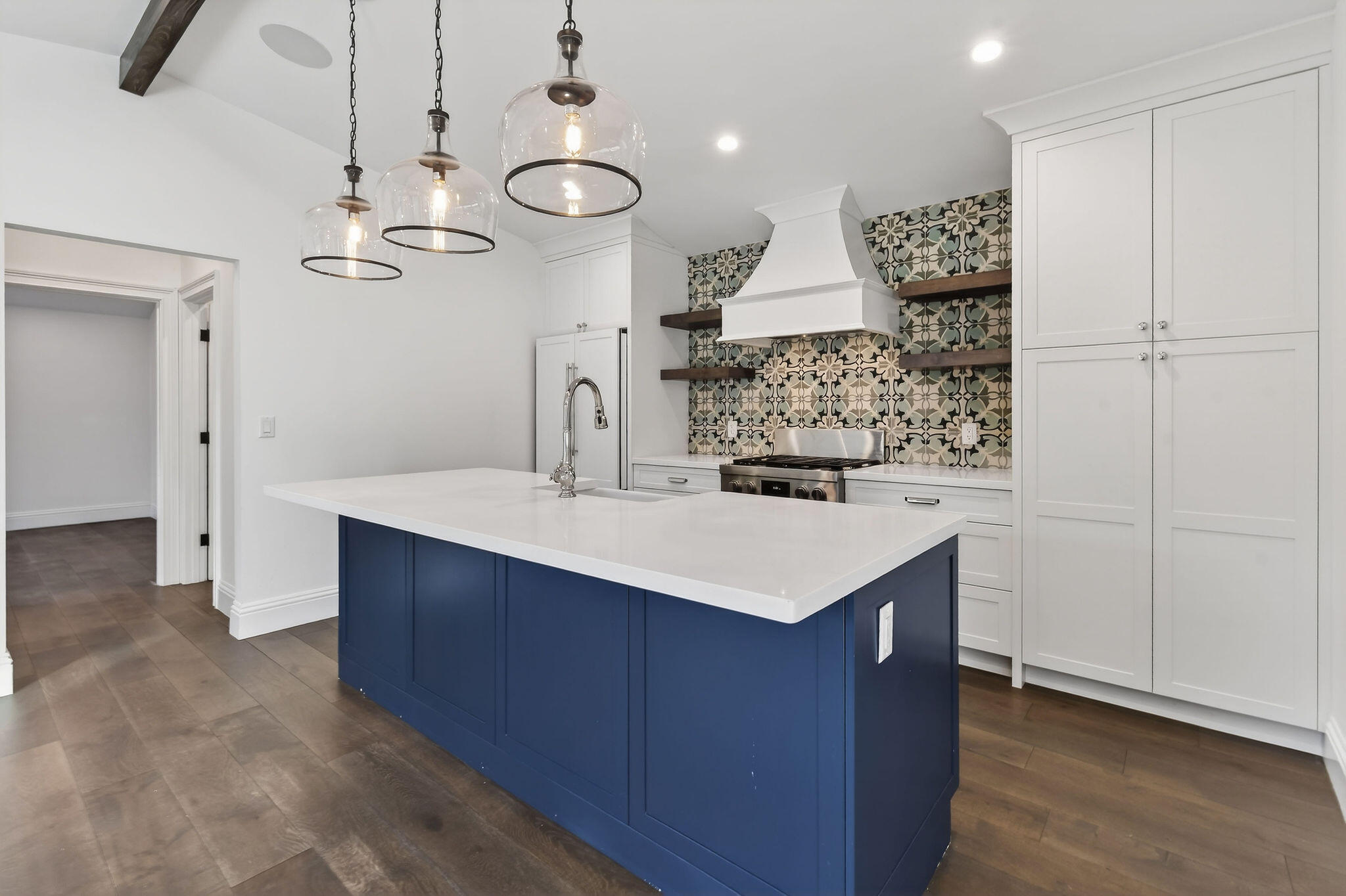 OCEAN WALK PLACE PH - Residential