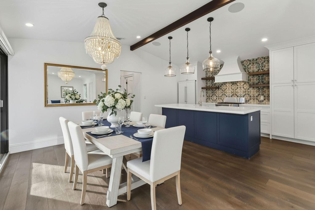 Photo of 105 W Tarpon Lane, Jupiter, FL 33477 (MLS # R11148046)