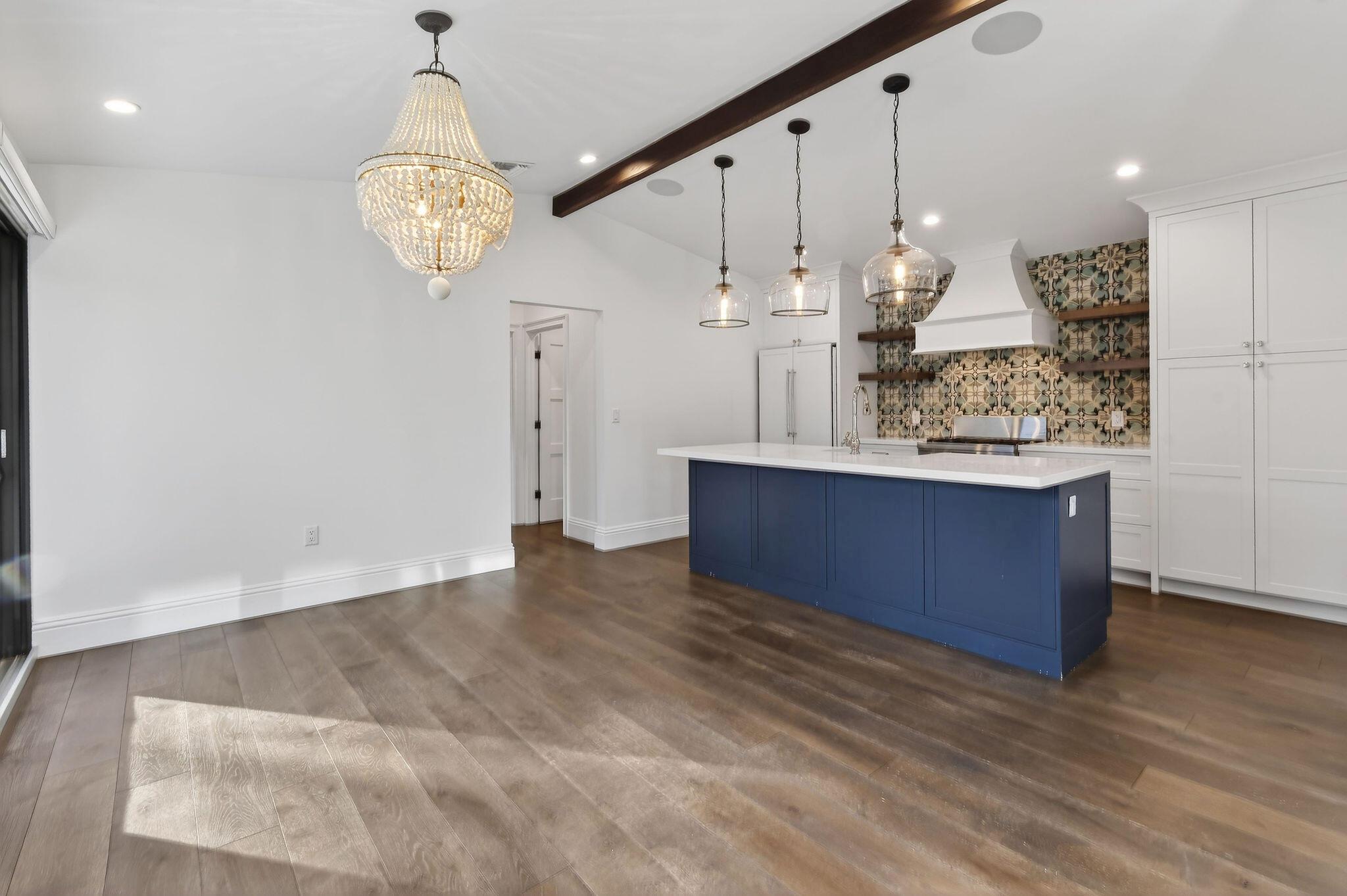 OCEAN WALK PLACE PH - Residential