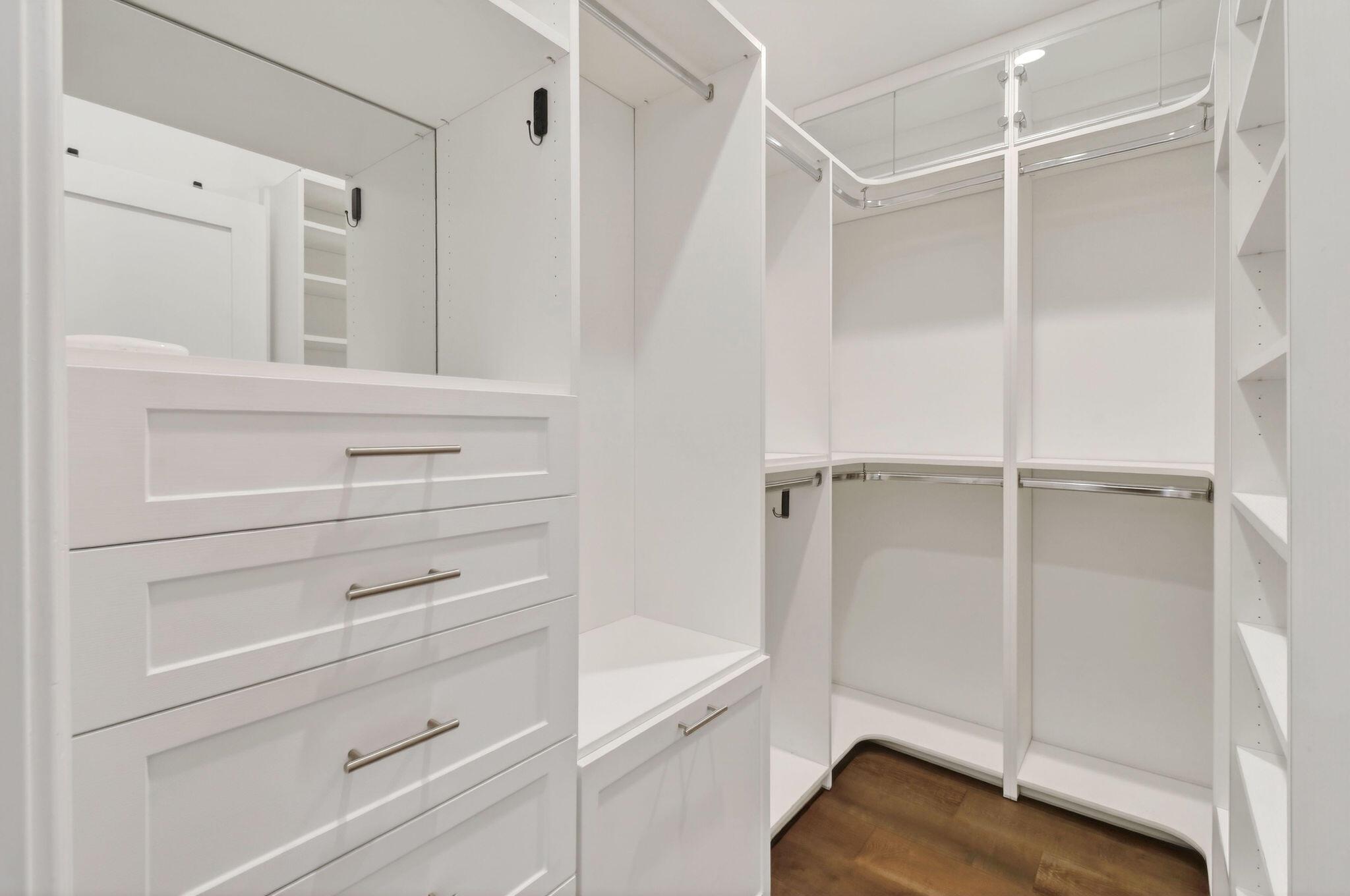 OCEAN WALK PLACE PH - Residential