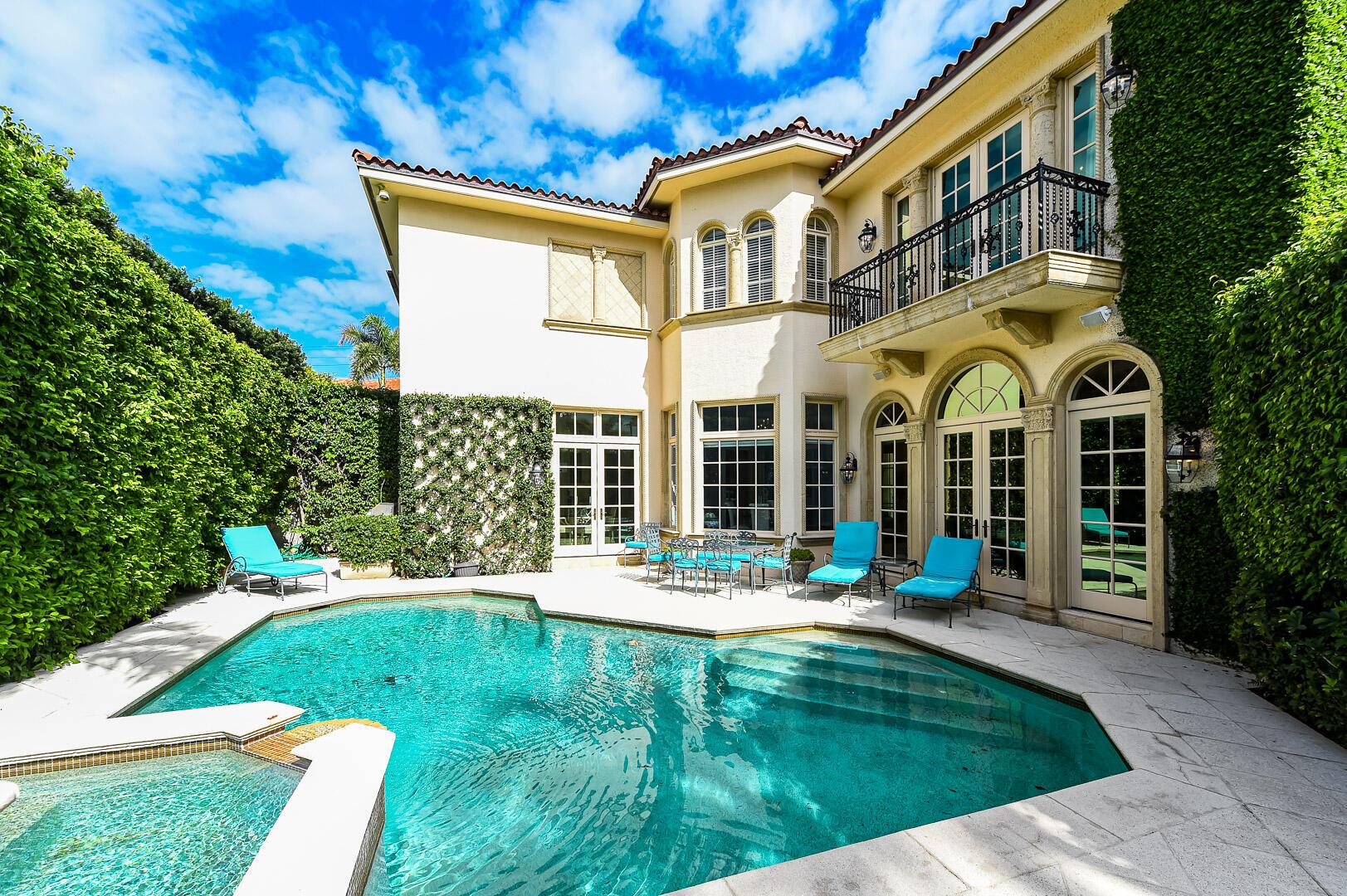 401 Chilean Avenue