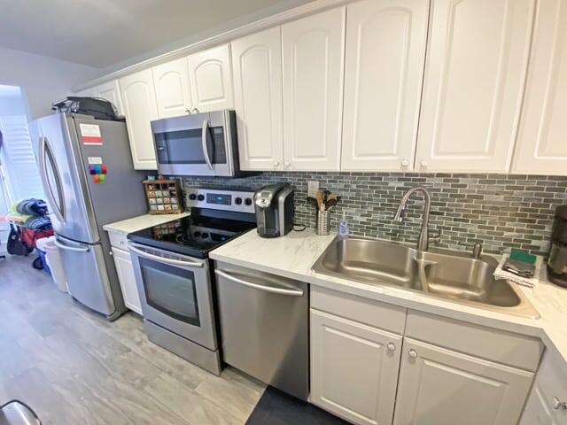 MOON BAY - Residential