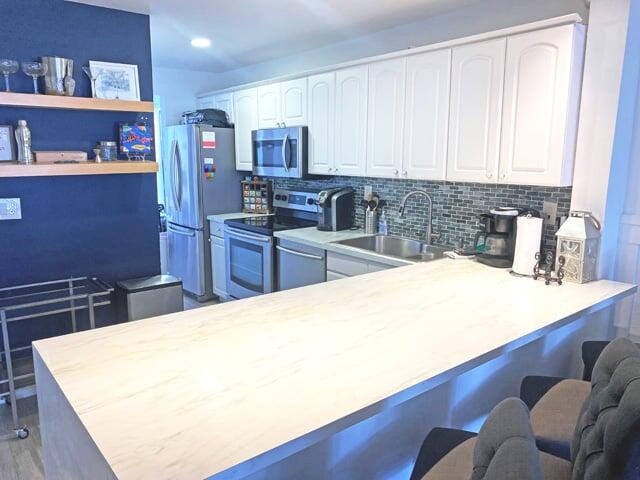 MOON BAY - Residential