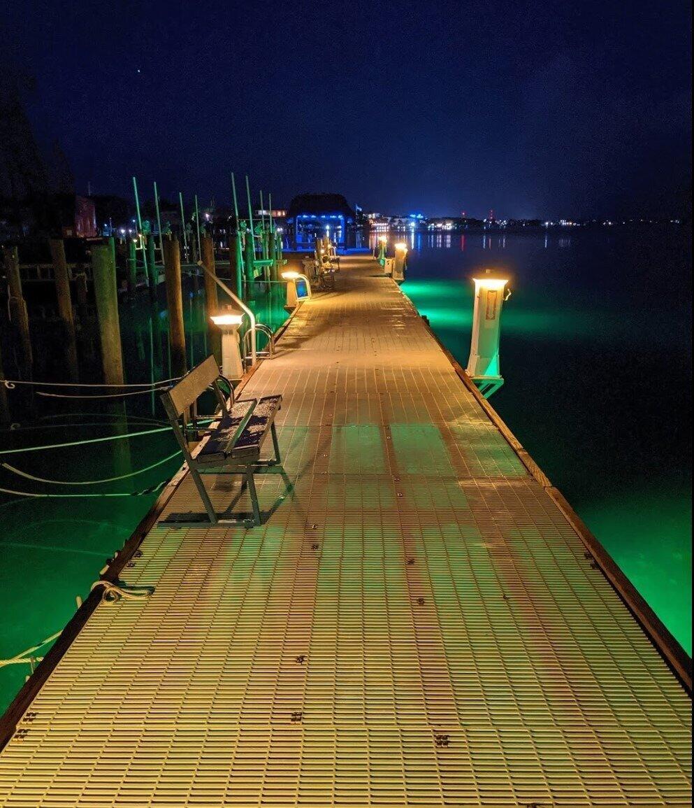 MOON BAY - Residential