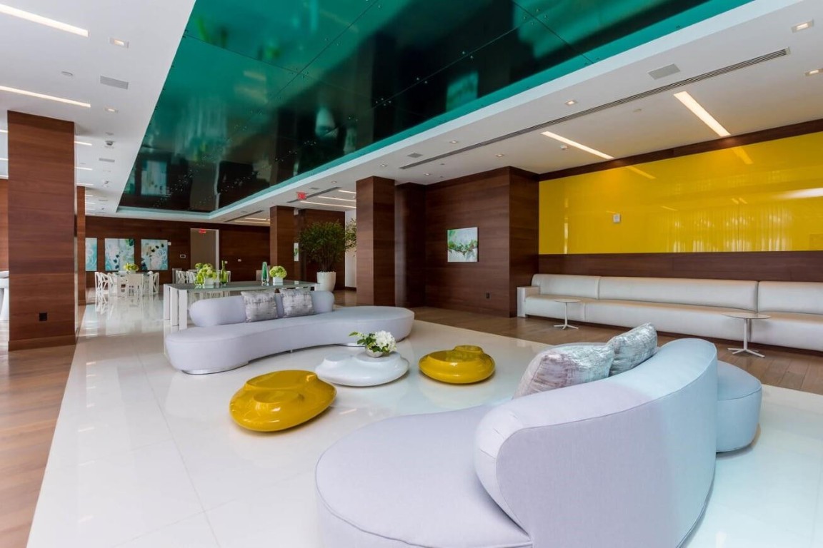 PARQUE TOWERS CONDO - Residential