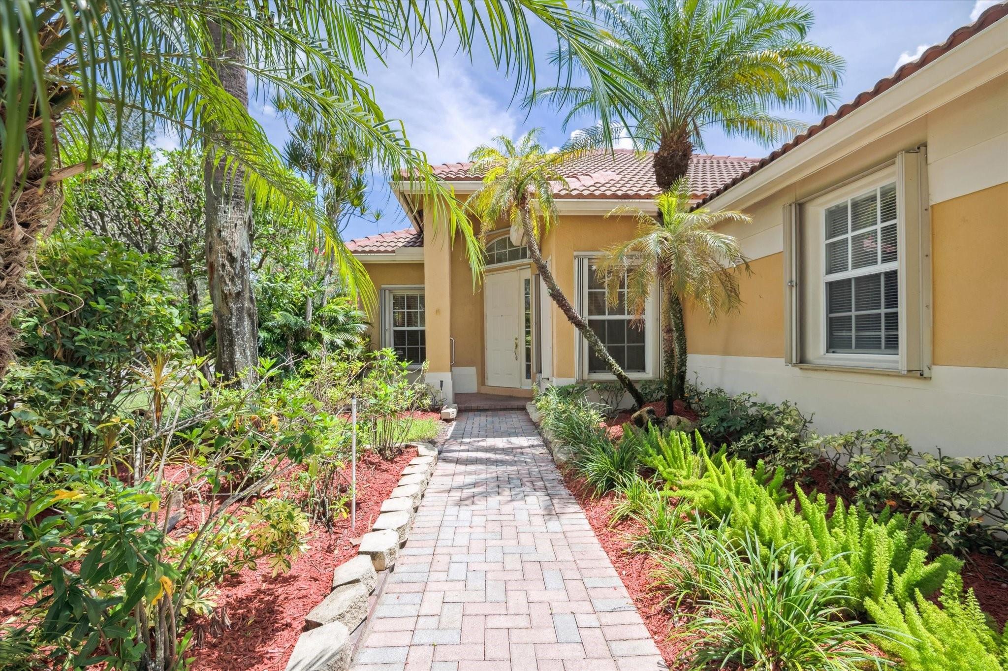 11015 NW 64th Dr