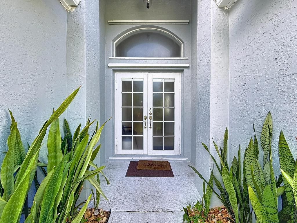 Photo of 14 Lawrence Lake Drive, Boynton Beach, FL 33436 (MLS # R11126722)