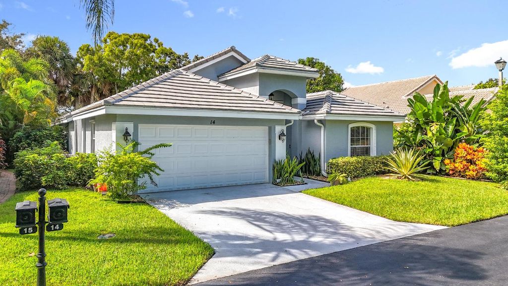 Photo of 14 Lawrence Lake Drive, Boynton Beach, FL 33436 (MLS # R11126722)