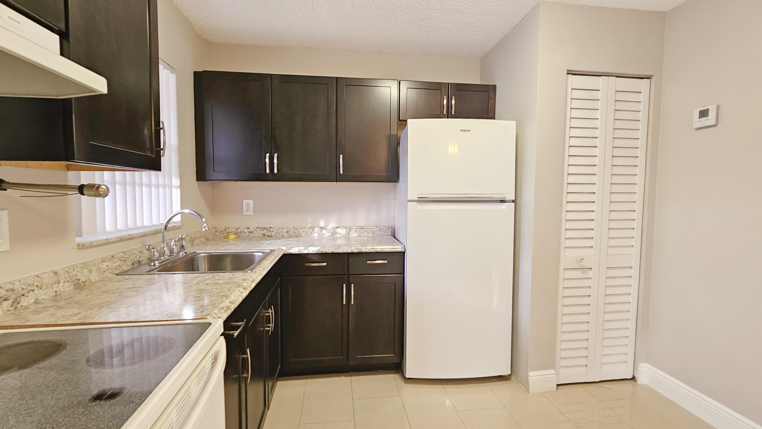 416 Lakeside Drive 129